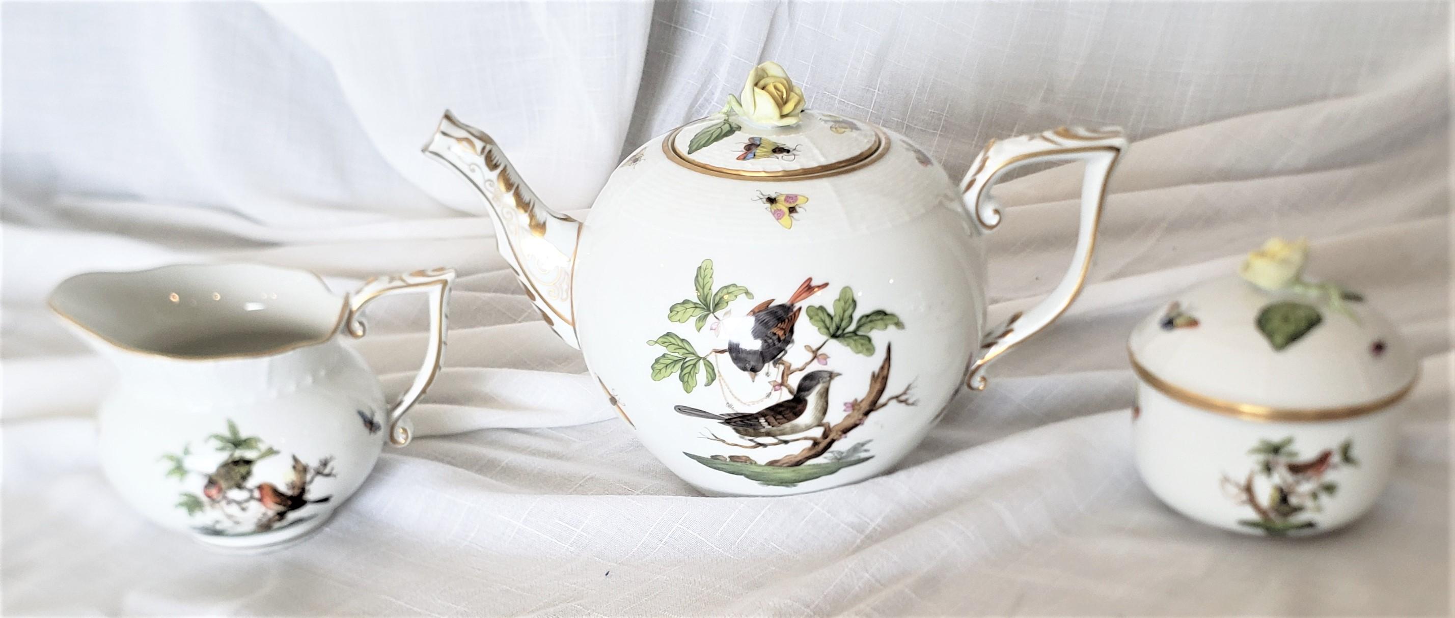 Hungarian Large Herend Porcelain Green Rothschild Bird Pattern Dinner Service with Extras
