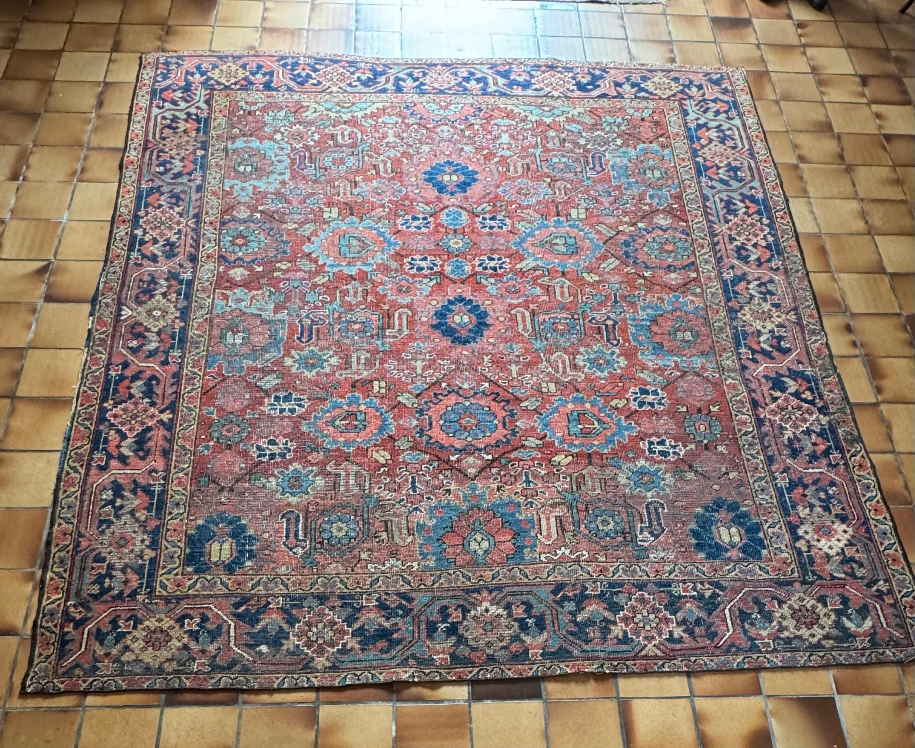 Grand tapis Heriz, Perse occidentale, début du 20e siècle en vente 3