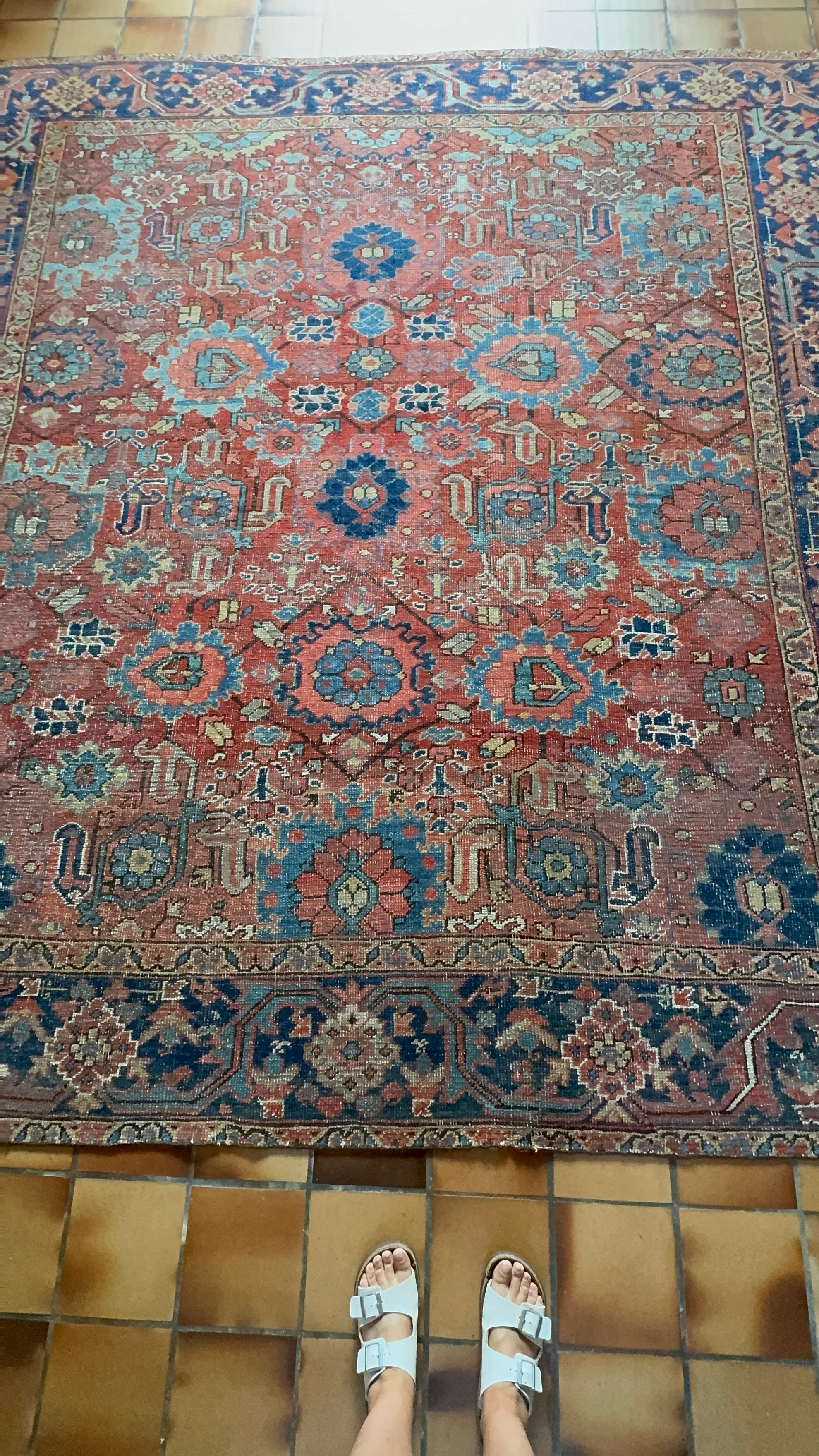 Tissé à la main Grand tapis Heriz, Perse occidentale, début du 20e siècle en vente