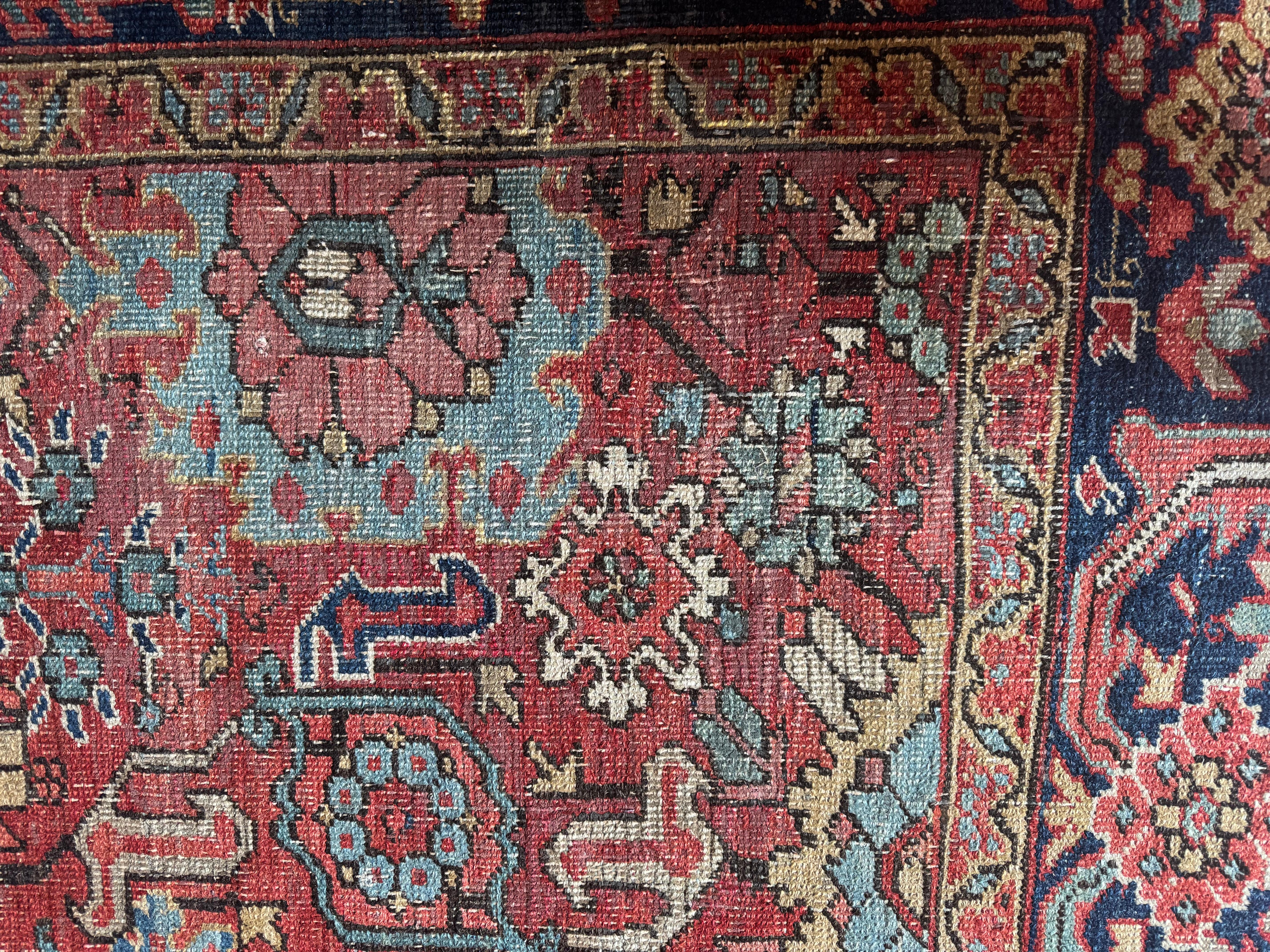 Grand tapis Heriz, Perse occidentale, début du 20e siècle Bon état - En vente à London, GB