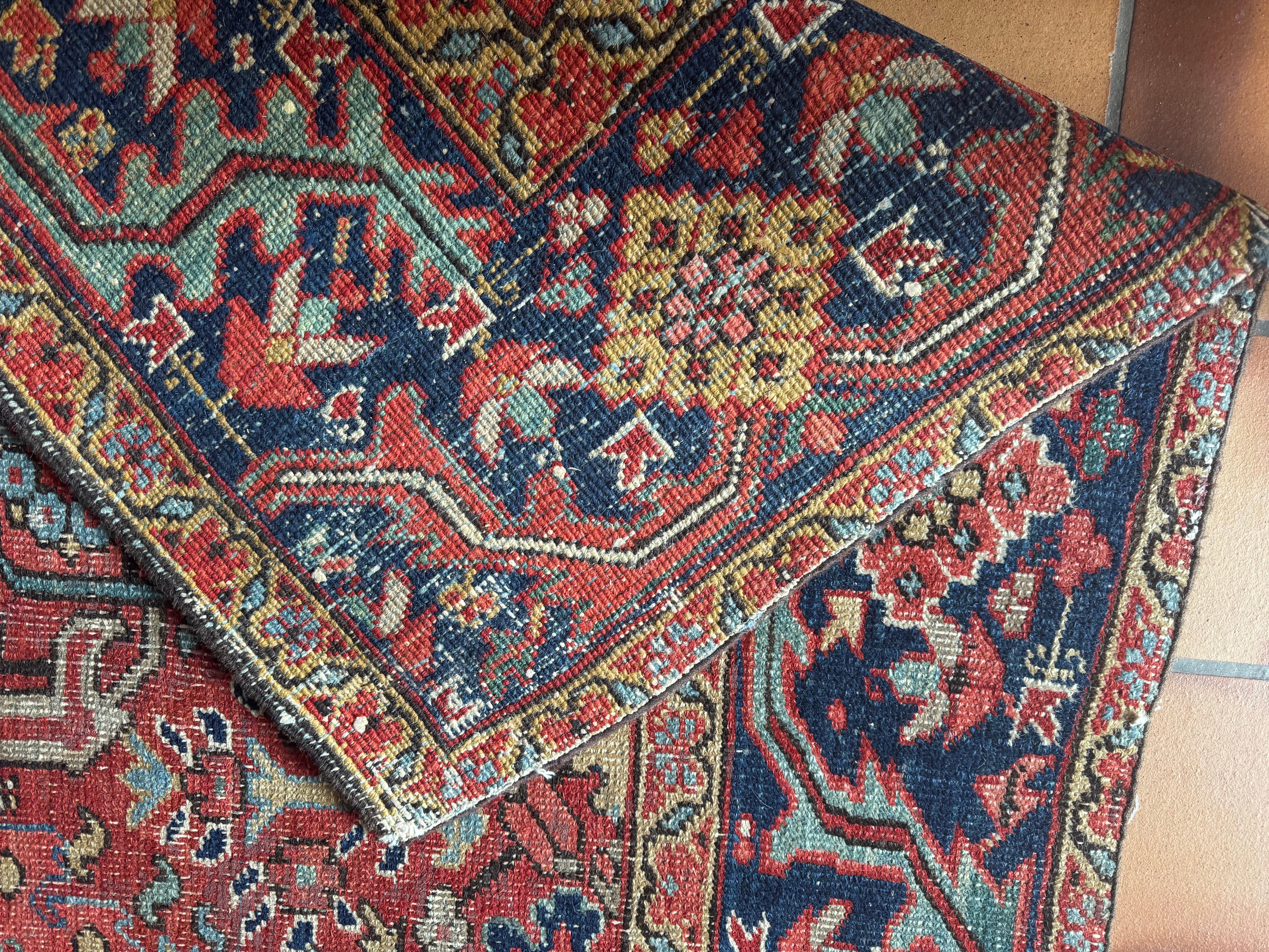 Grand tapis Heriz, Perse occidentale, début du 20e siècle en vente 2