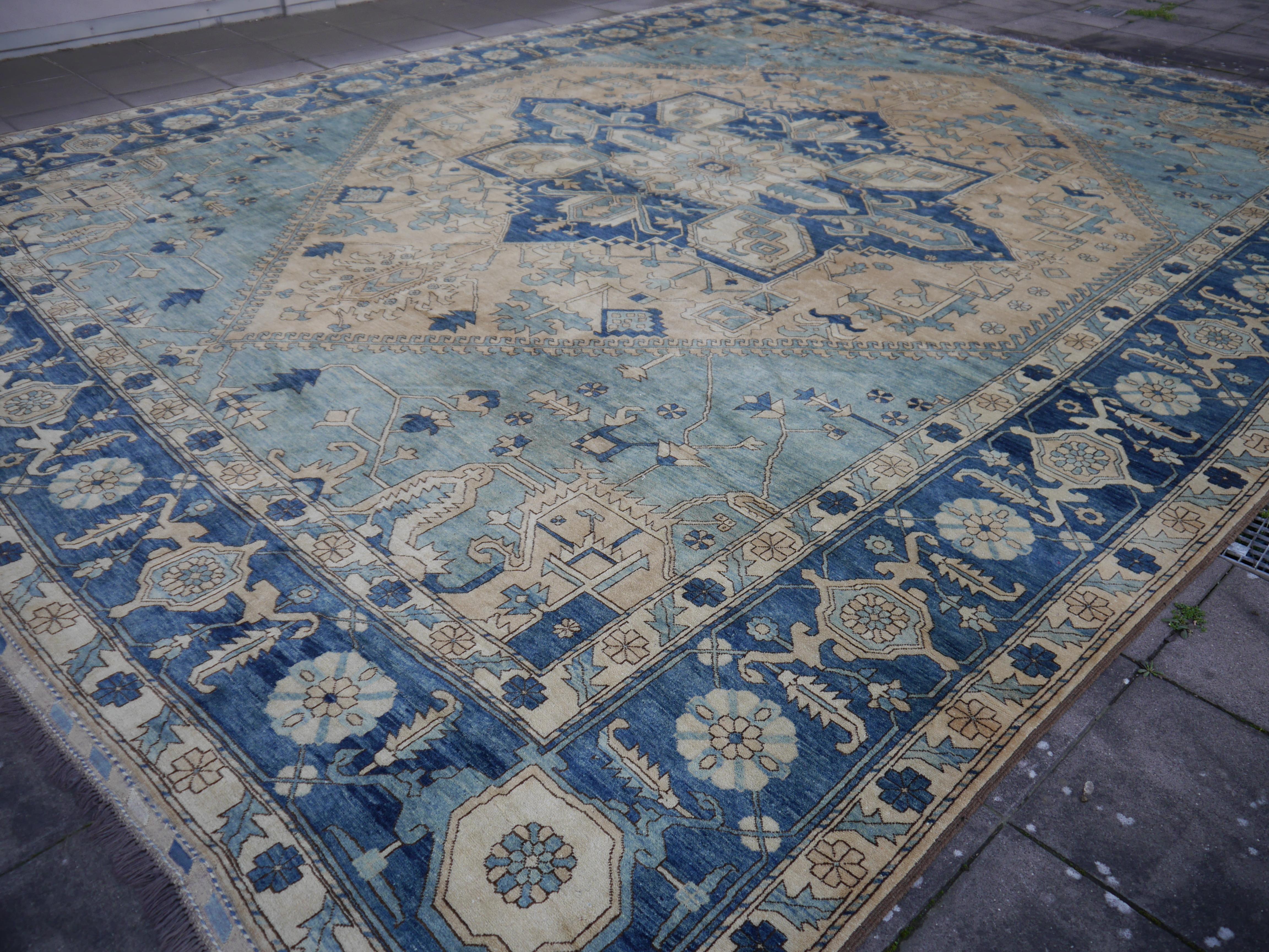 Large Heriz Style Rug Oversized Hand Knotted Blue Beige 10