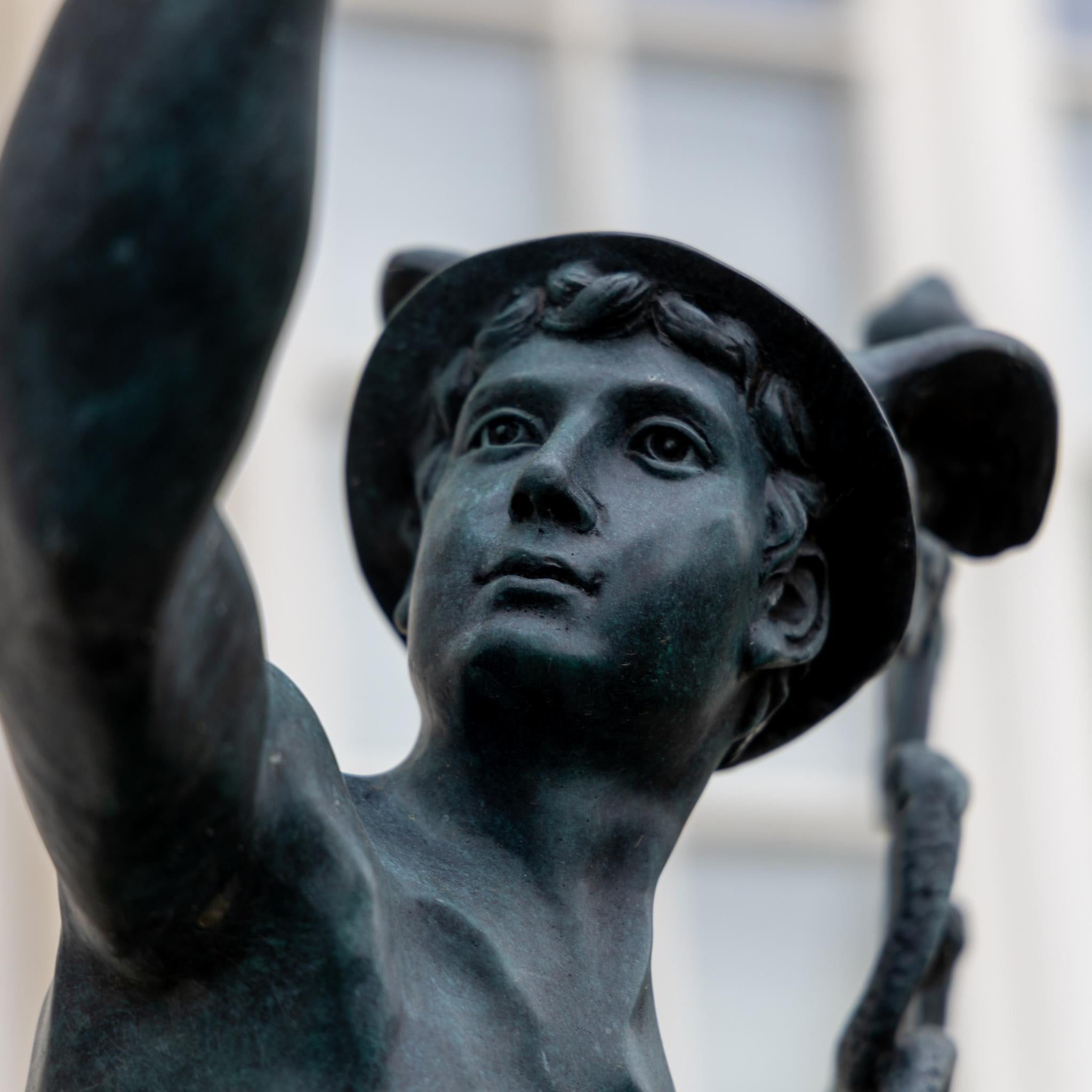 Gran escultura de Hermes según Giambologna, Siglo XX en venta 1