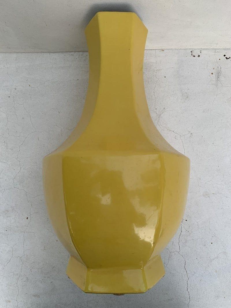 Große sechseckige Vase aus Keramik (Moderne der Mitte des Jahrhunderts) im Angebot