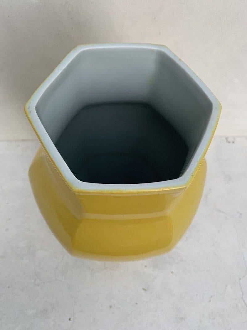 Large Hexagonal Ceramic Vase In Good Condition For Sale In Los Angeles, CA