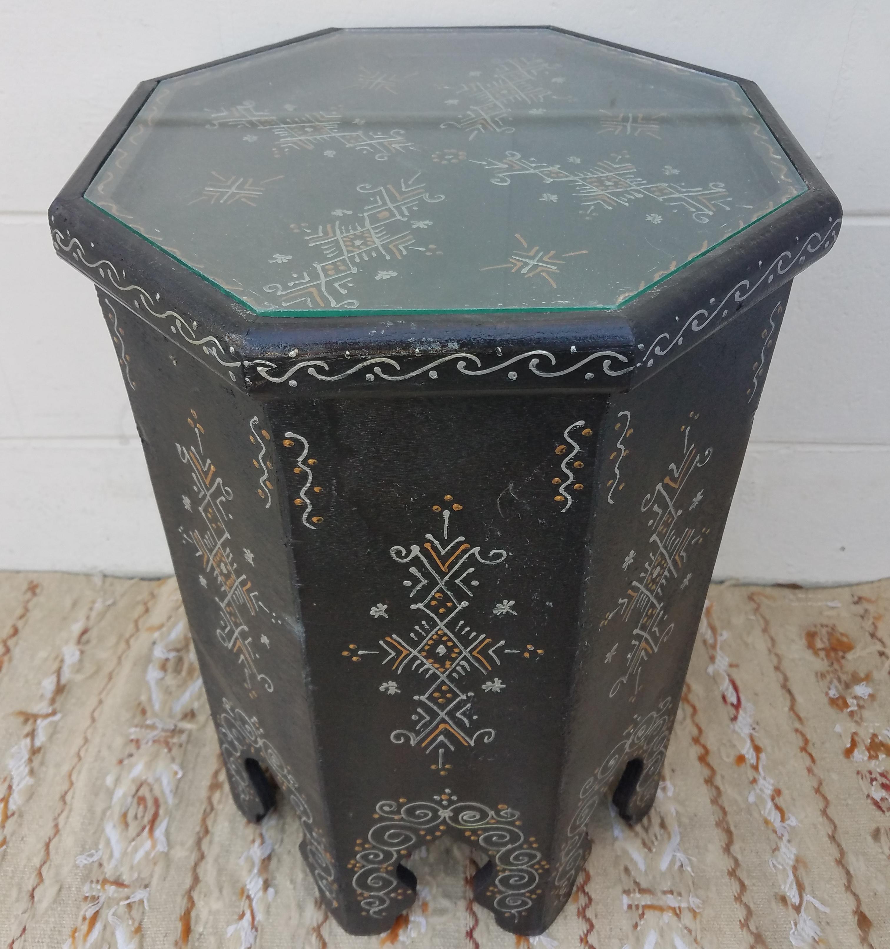 Contemporary Large Hexagonal Moroccan Hand Painted Side Table, Black 2 For Sale