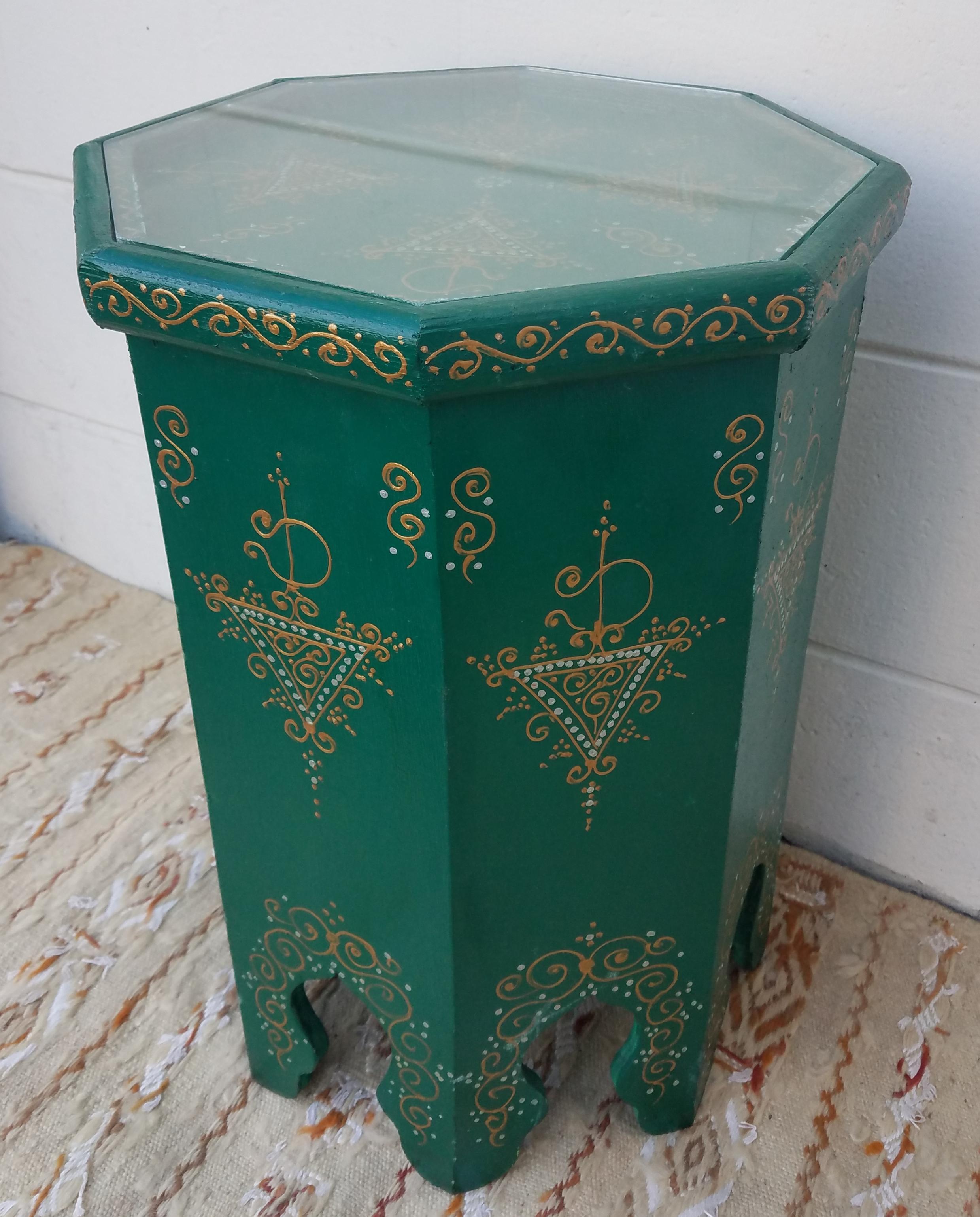 Contemporary Large Hexagonal Moroccan Hand-Painted Side Table, Green For Sale