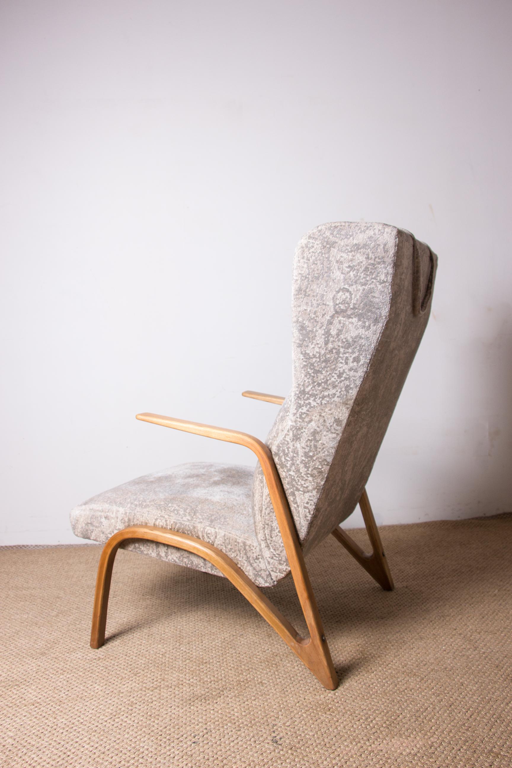 Large high armchair in curved beech and recent Konkav fabric model by Paul Bode. For Sale 8