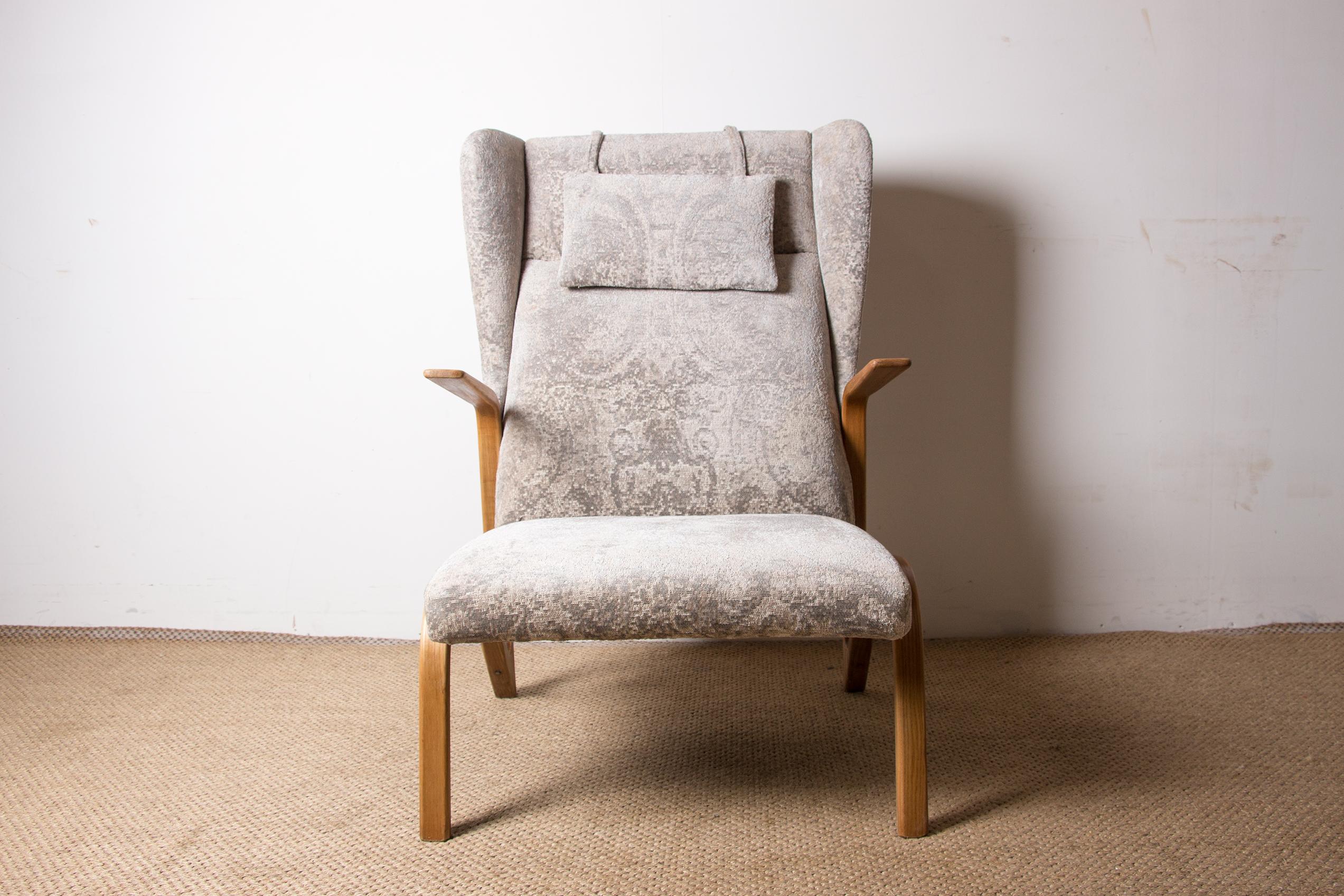 German Large high armchair in curved beech and recent Konkav fabric model by Paul Bode. For Sale