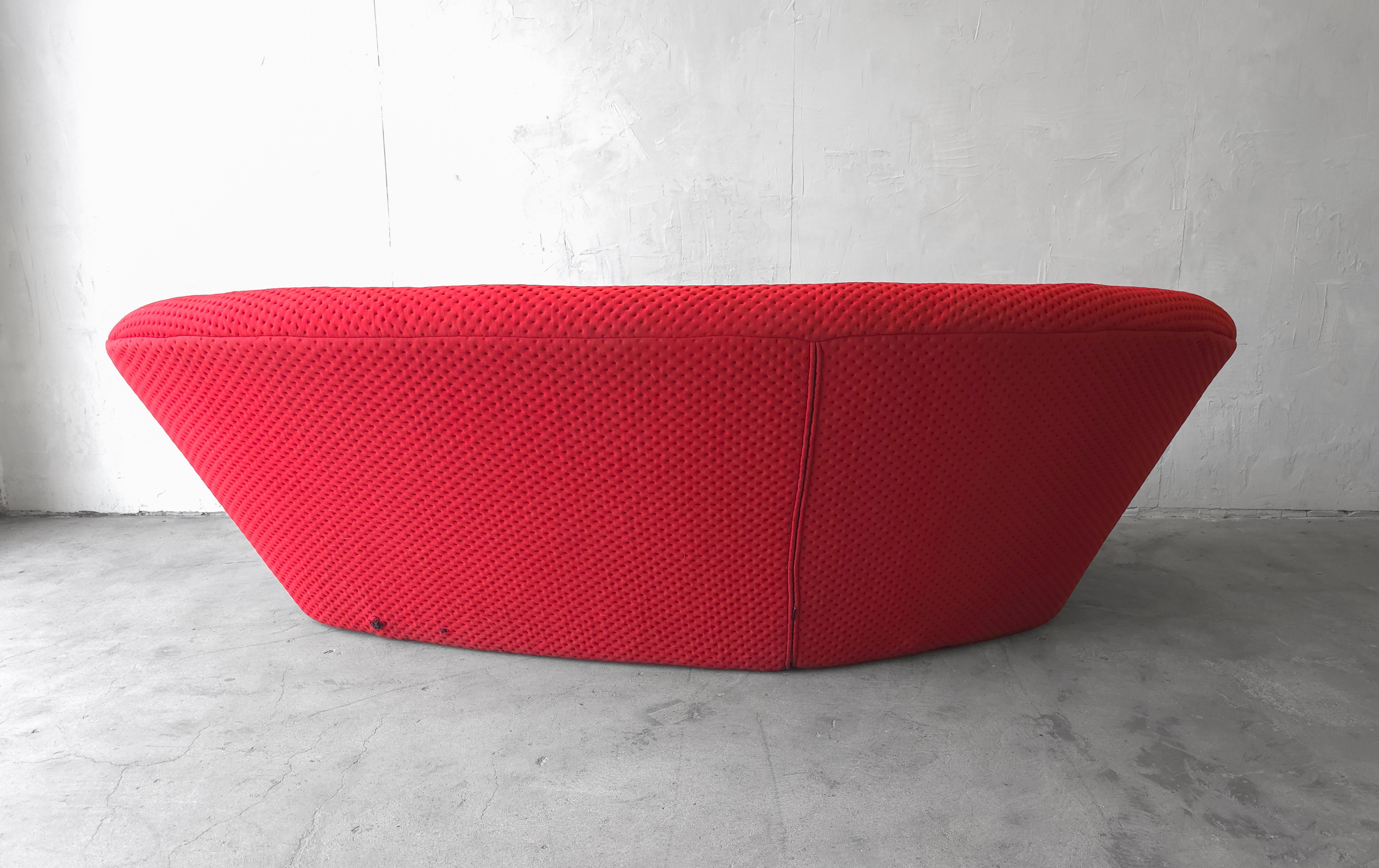 Sofá grande de respaldo alto Ploum de Ligne Roset en venta 2