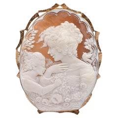 Large High Quality 9ct Gold Mounted Table Top Shell Cameo by R. Pernice 9.5 cm