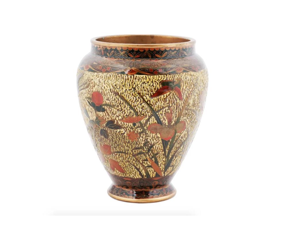 Large High Quality Japanese Cloisonne on Porcelain In Good Condition For Sale In New York, NY