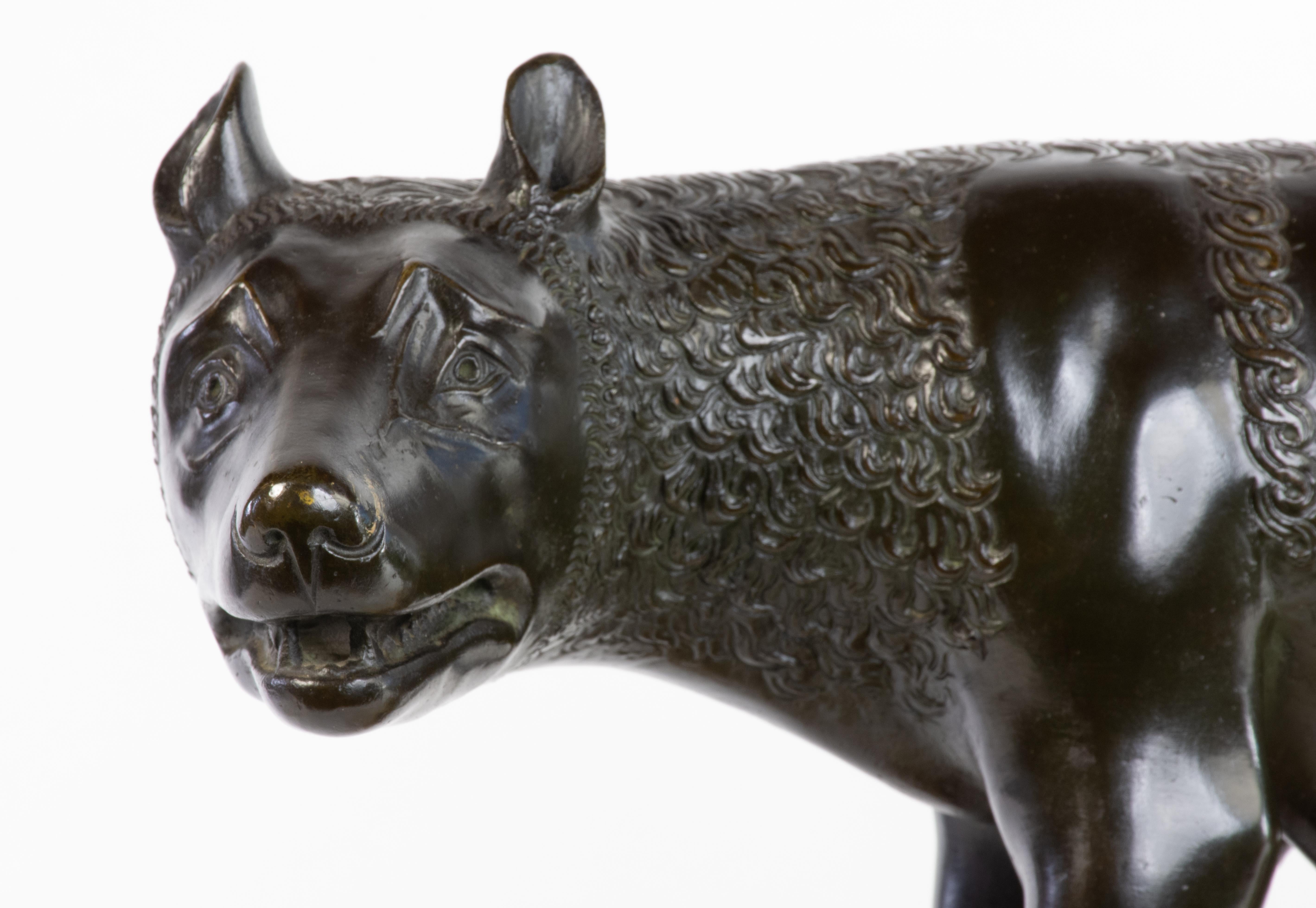 Italian Large, Highly-Detailed Bronze Capitoline Wolf on Alabastro Fiorito Base For Sale