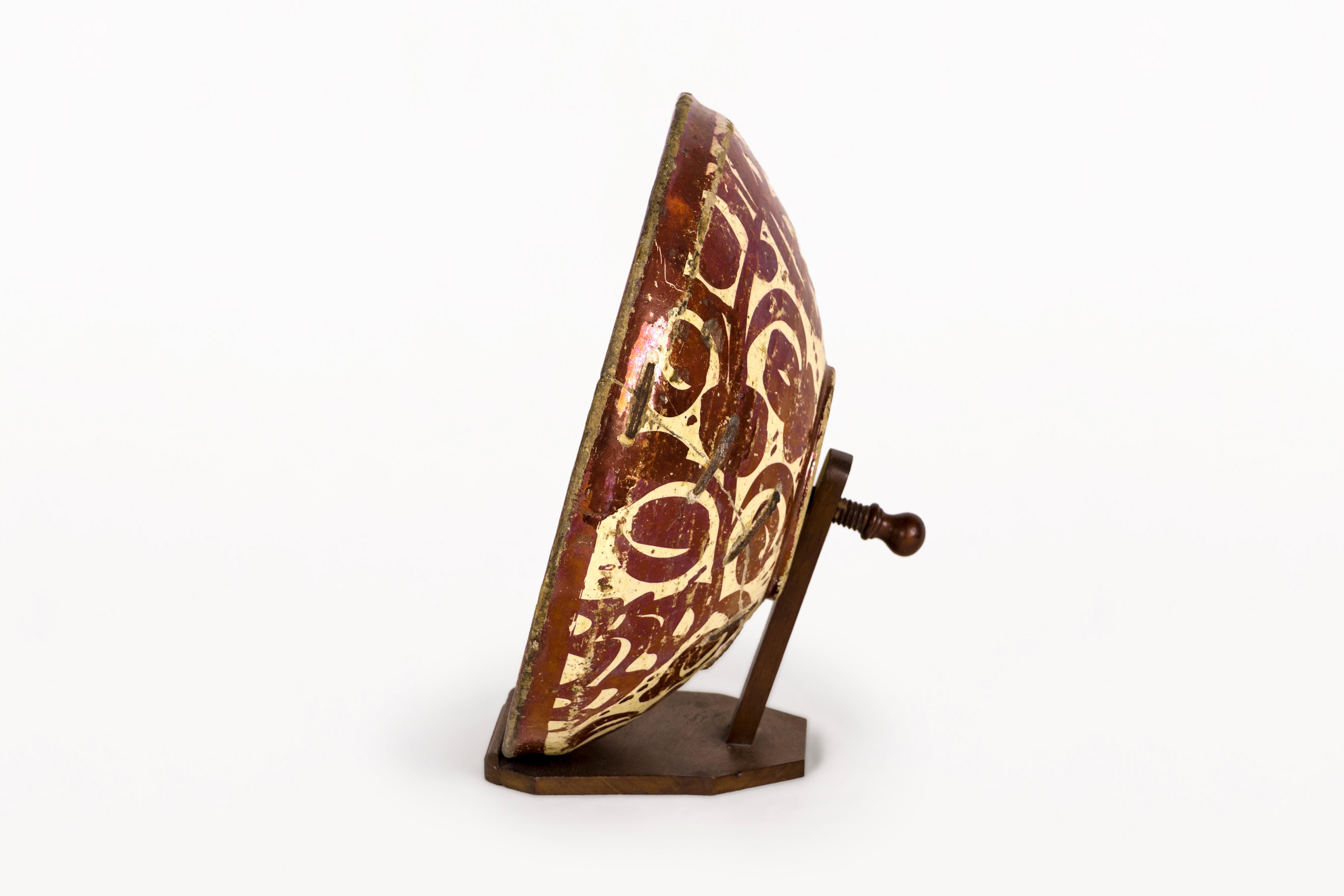 Glazed Large Hispano-Moresque Copper Lustre Bowl, XVII Century, Spain For Sale