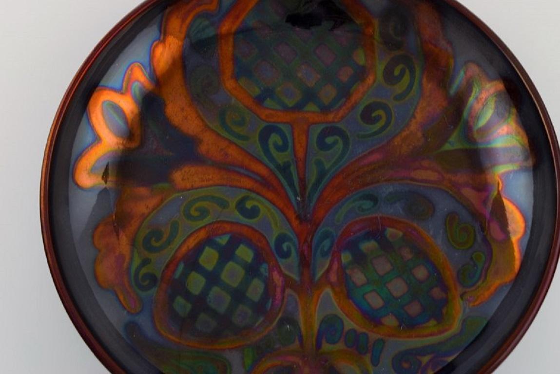 Large Höganäs Dish in Glazed Stoneware with Hand-Painted Flower Decoration In Excellent Condition In Copenhagen, DK