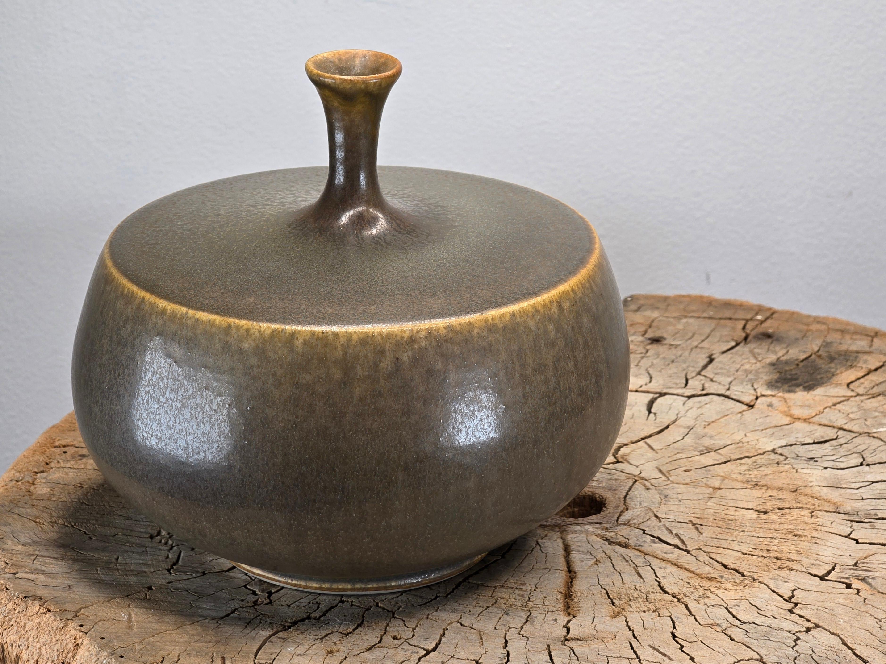 Late 20th Century Large Höganäs Vase attributed to Leif Svensson For Sale