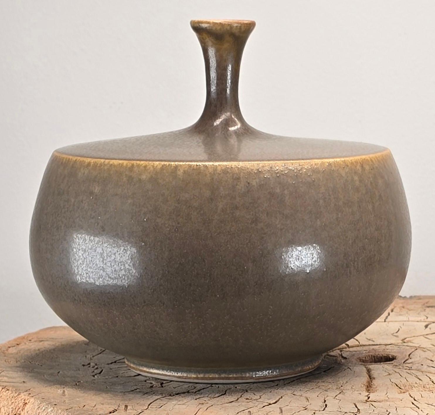 Large Höganäs Vase attributed to Leif Svensson For Sale 1