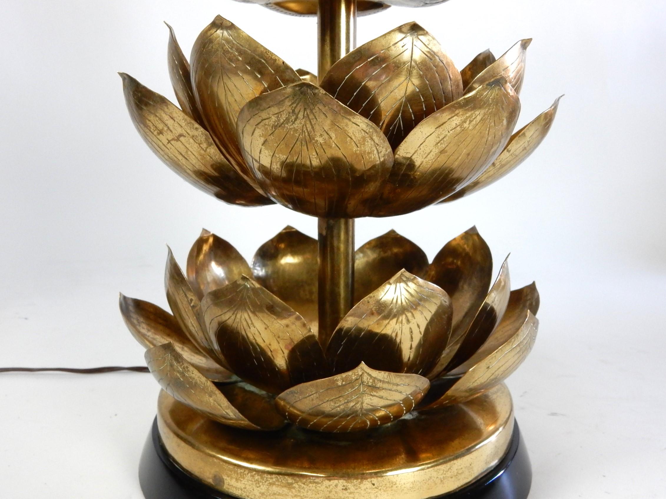 20th Century Large Hollywood Regency Brass Lotus Table Lamp by Feldman Lamp CO 1960's For Sale