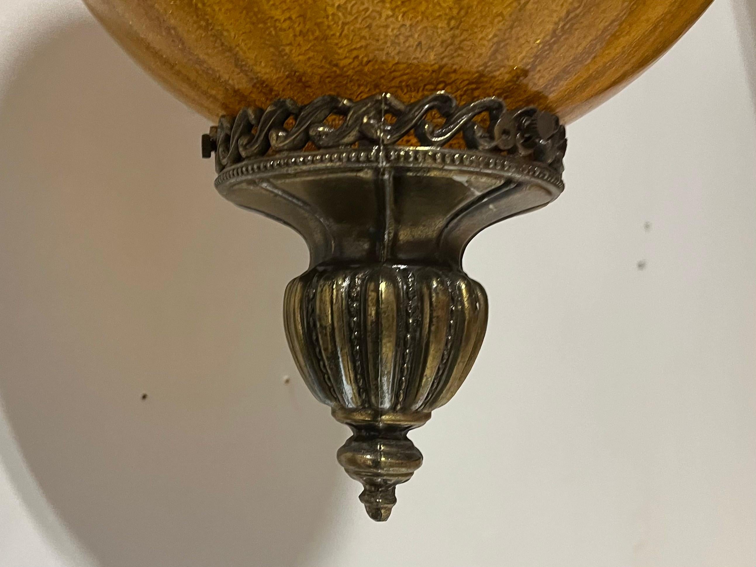 Large Hollywood Regency Circle Amber Swag Lamp In Excellent Condition For Sale In New York, NY