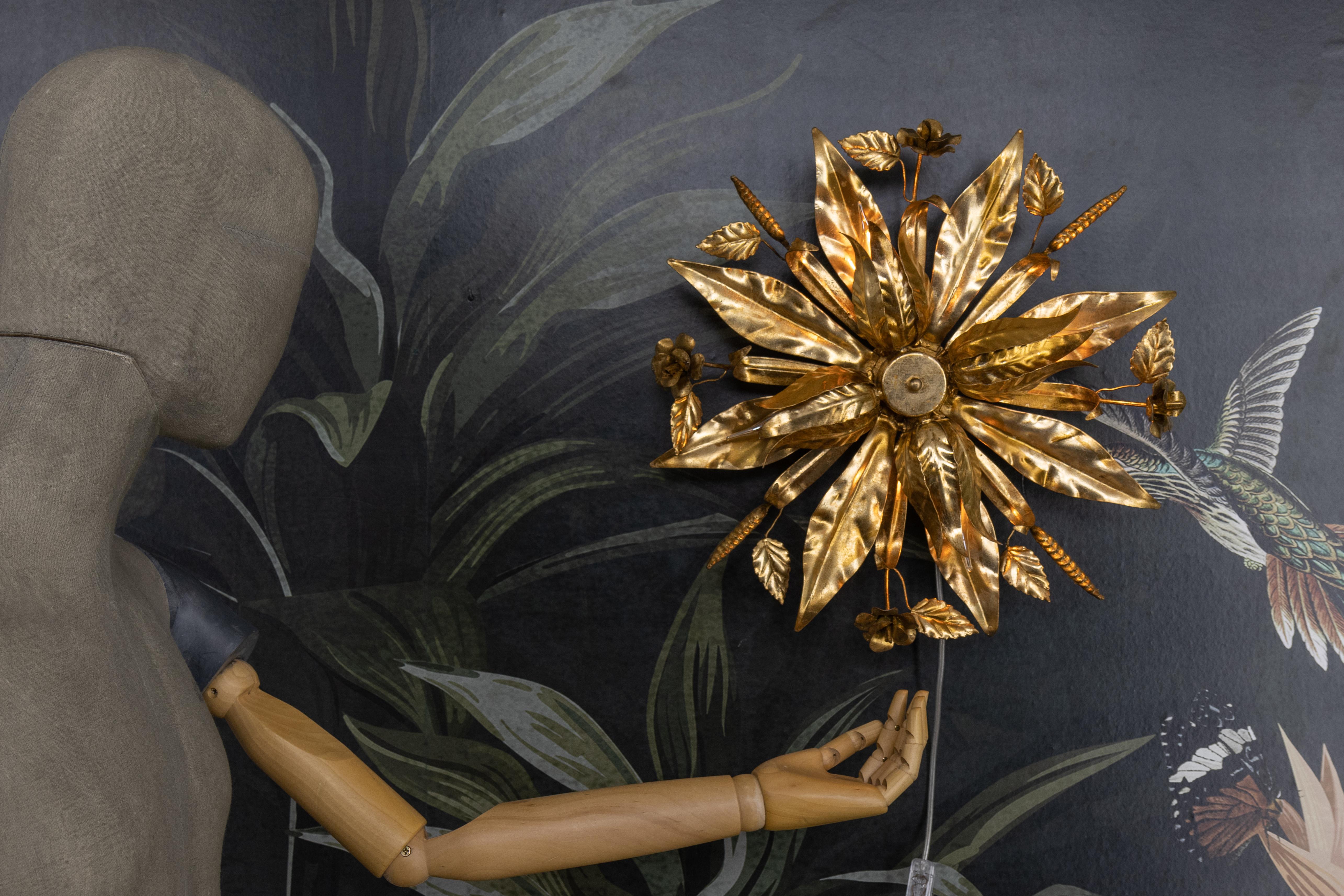 Large Hollywood Regency Gilt Metal Floral Four-Light Flush Mount or Wall Sconce im Angebot 3