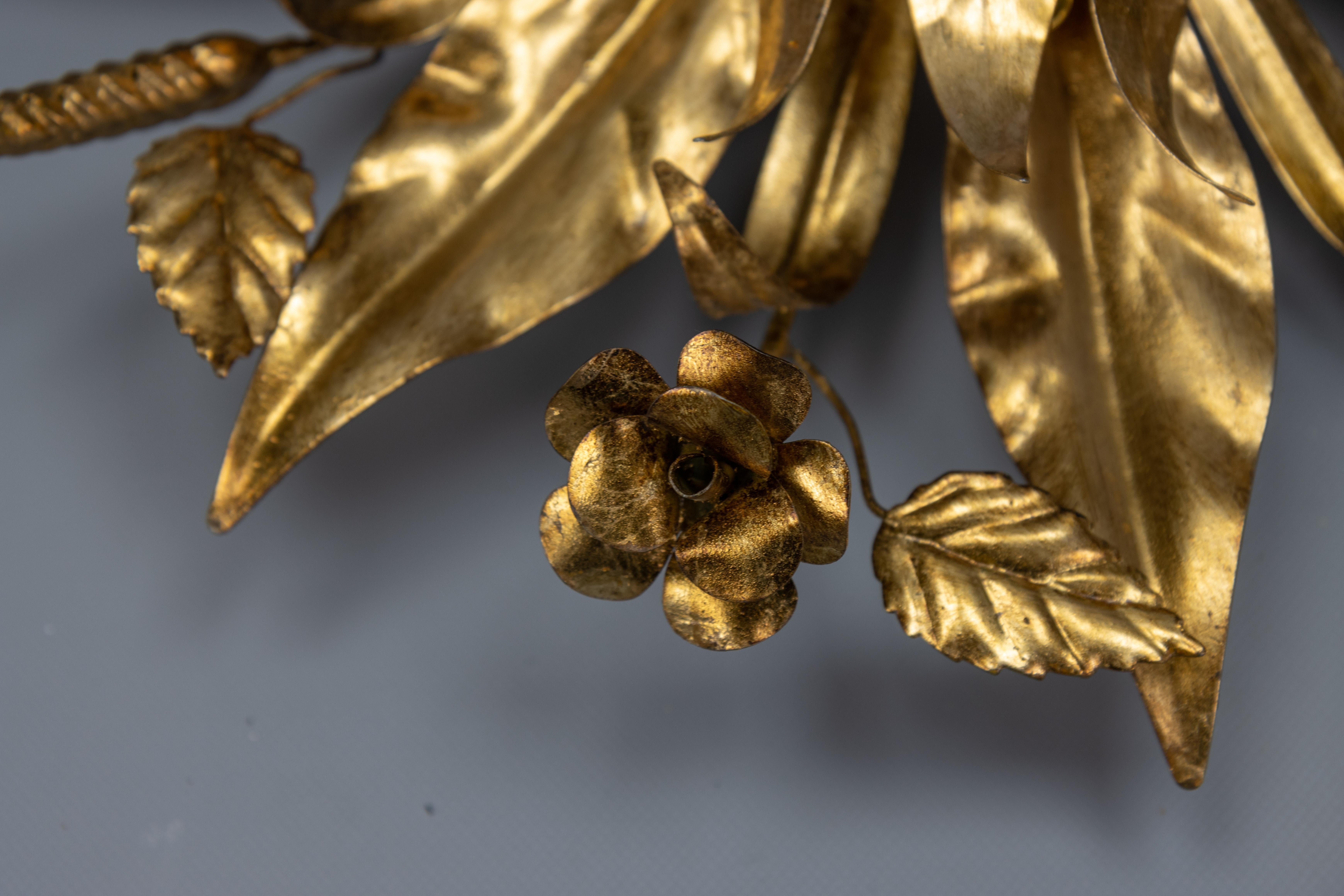 Large Hollywood Regency Gilt Metal Floral Four-Light Flush Mount or Wall Sconce im Angebot 3