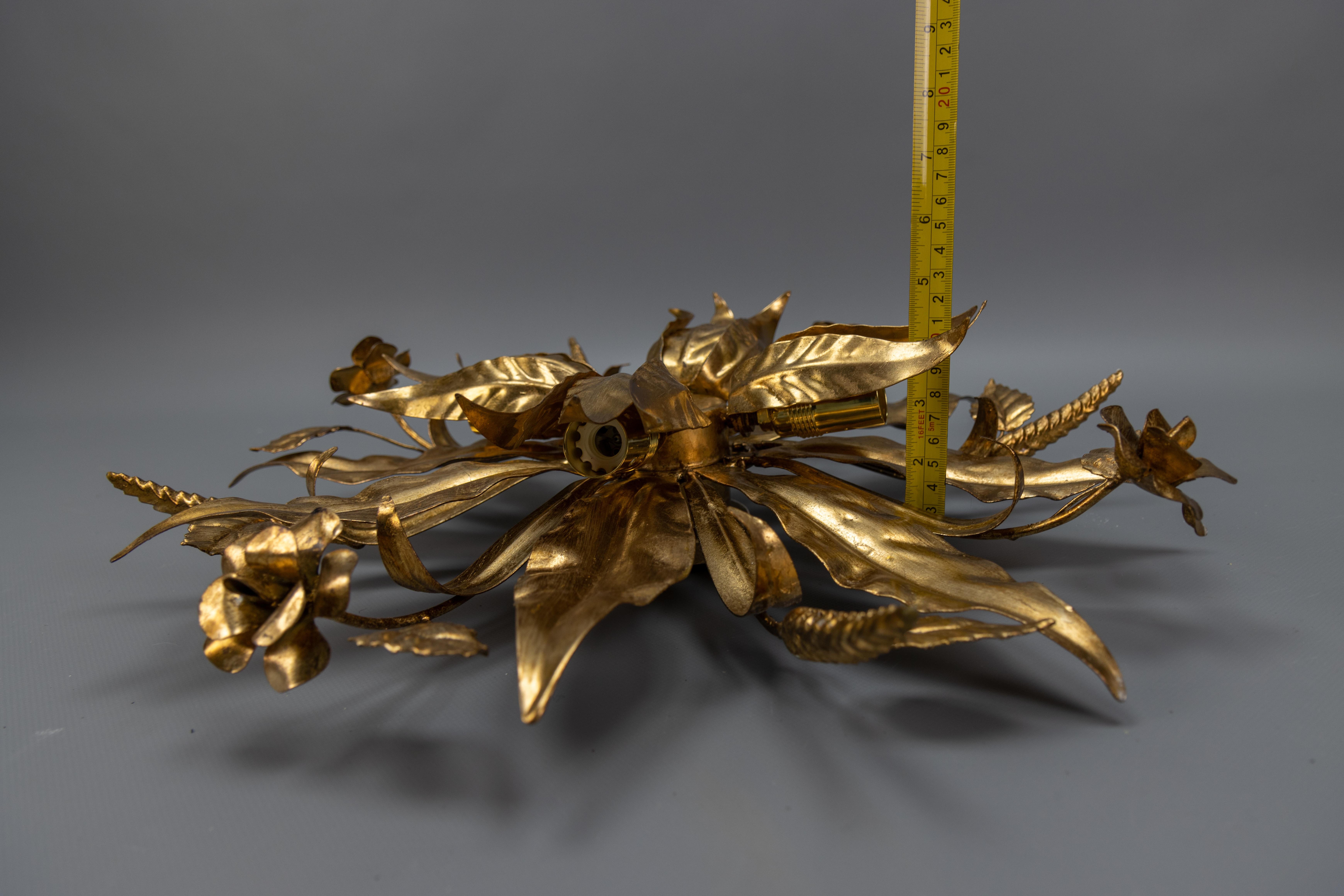 Large Hollywood Regency Gilt Metal Floral Four-Light Flush Mount or Wall Sconce im Angebot 8