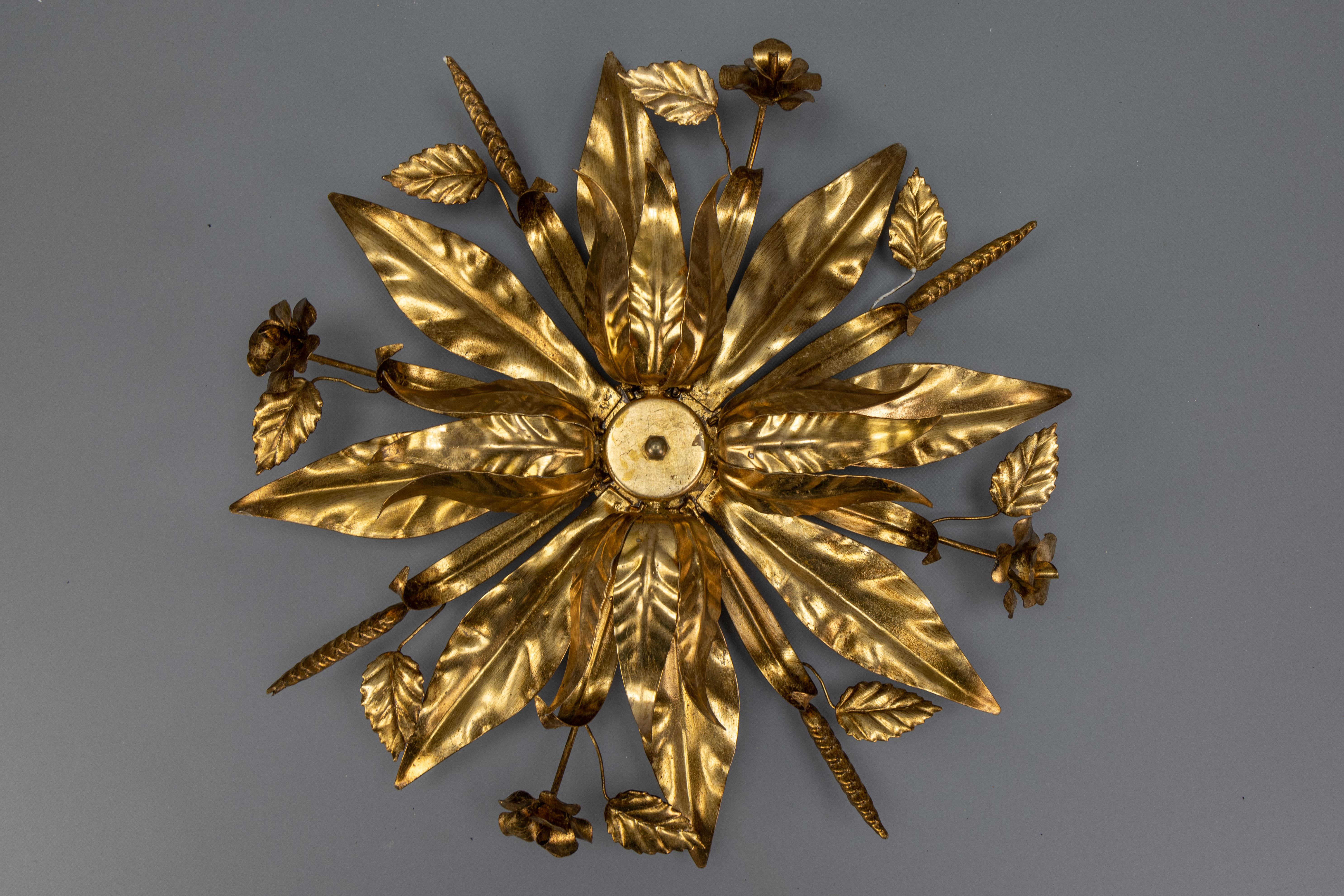 Large Hollywood Regency Gilt Metal Floral Four-Light Flush Mount or Wall Sconce im Angebot 1