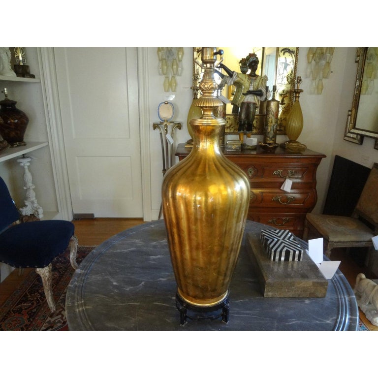 Hollywood Regency Italian Midcentury Gold Glass Lamp on Iron Base For Sale