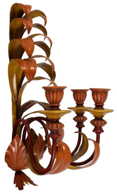 Grandi lampade da parete Hollywood Regency in metallo e legno a forma di fronda di palma - coppia