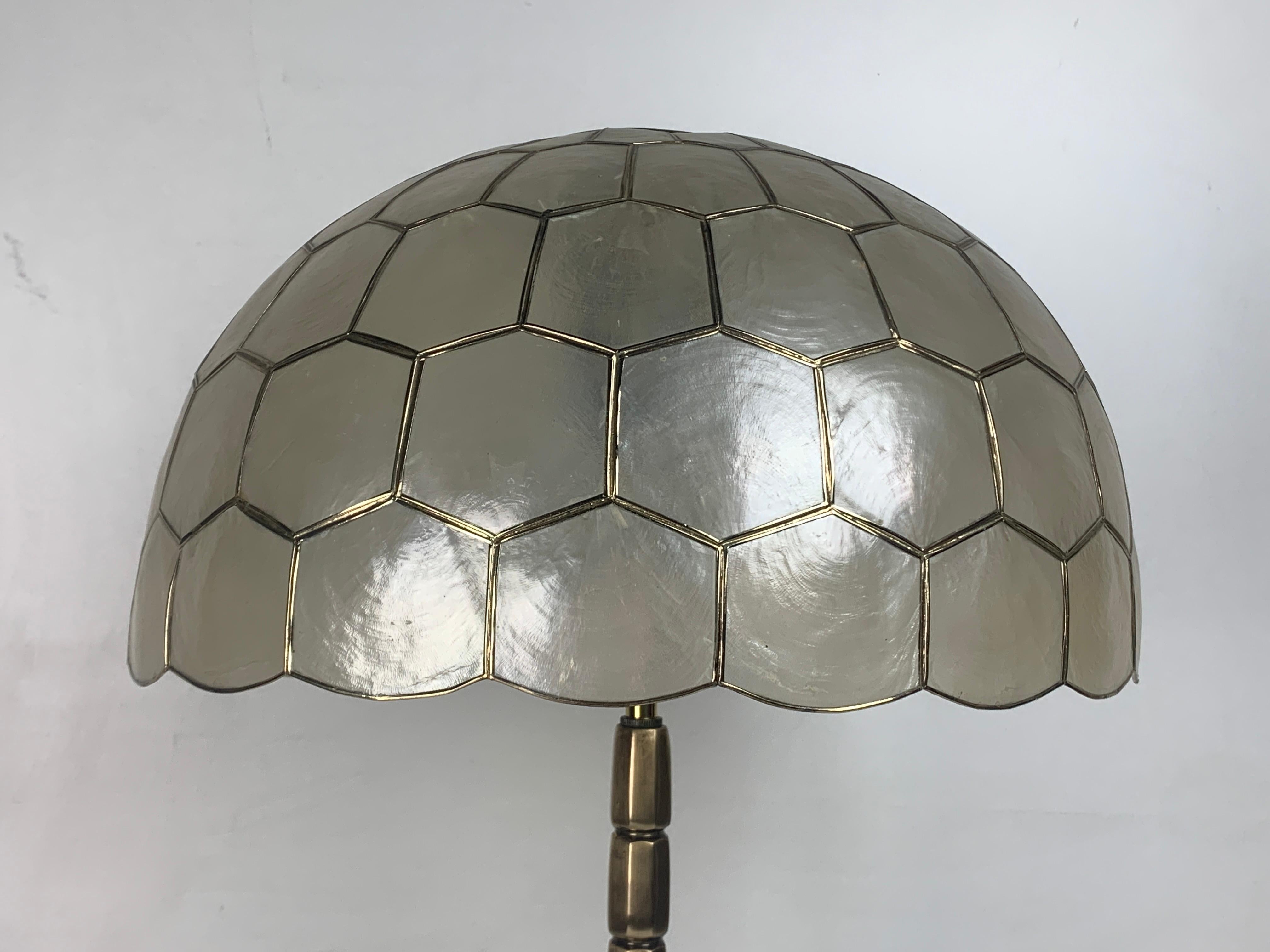Brass Large Hollywood regency midcentury Capiz and brass table lamp, 1960s For Sale