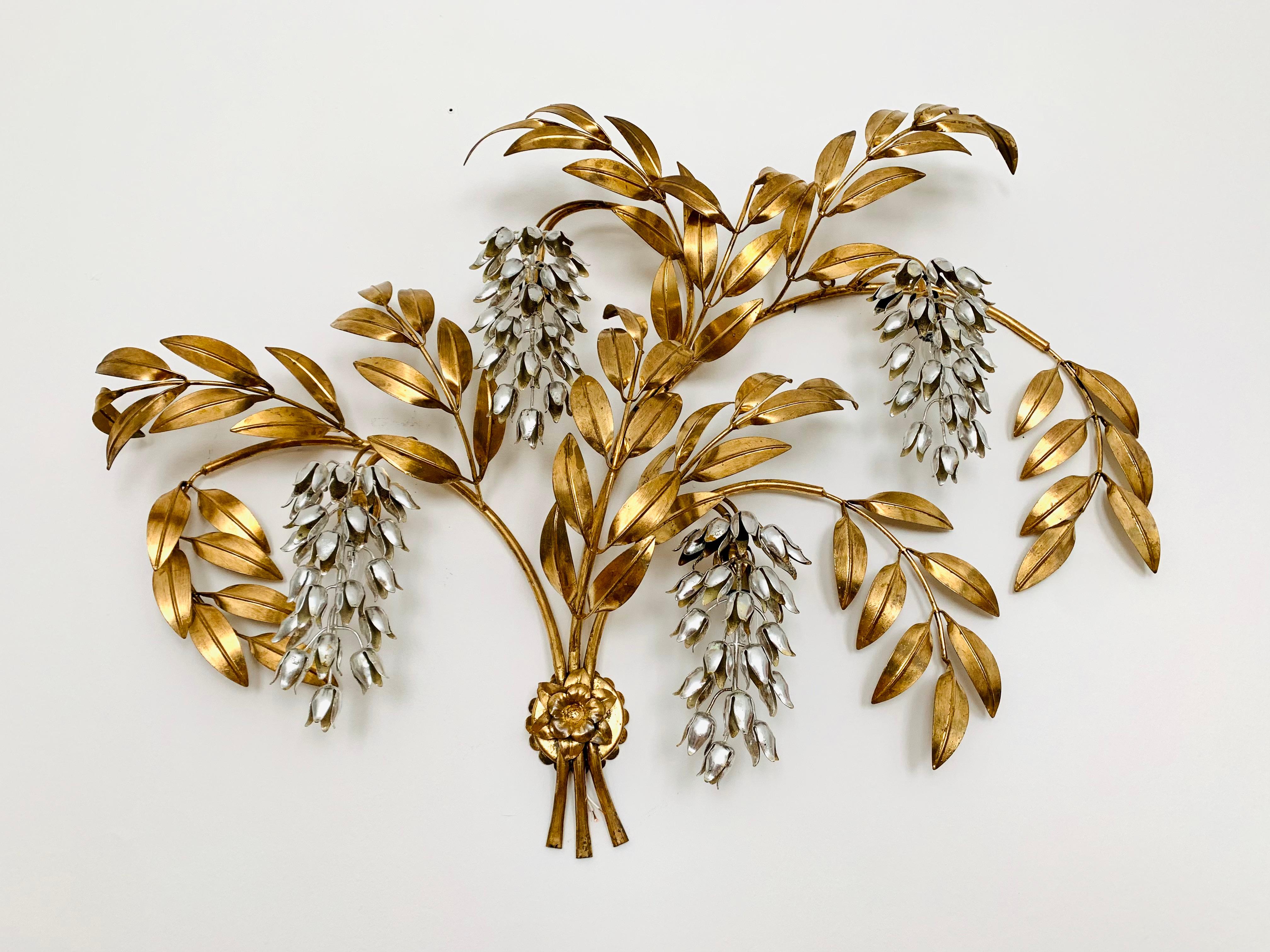 Italian Large Hollywood Regency Palm Leaf Wall Lamp by Hans Kögl For Sale