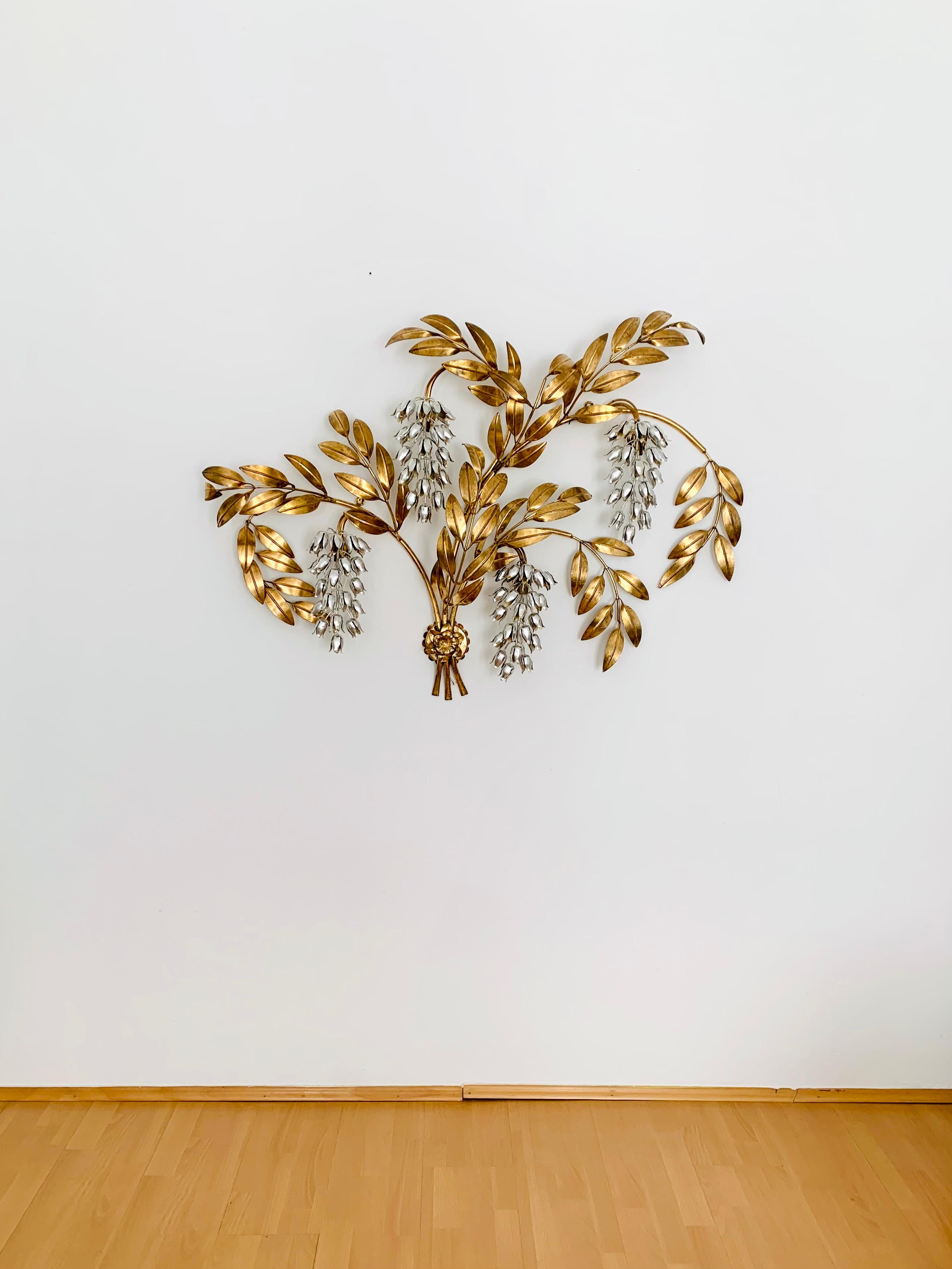 Late 20th Century Large Hollywood Regency Palm Leaf Wall Lamp by Hans Kögl For Sale