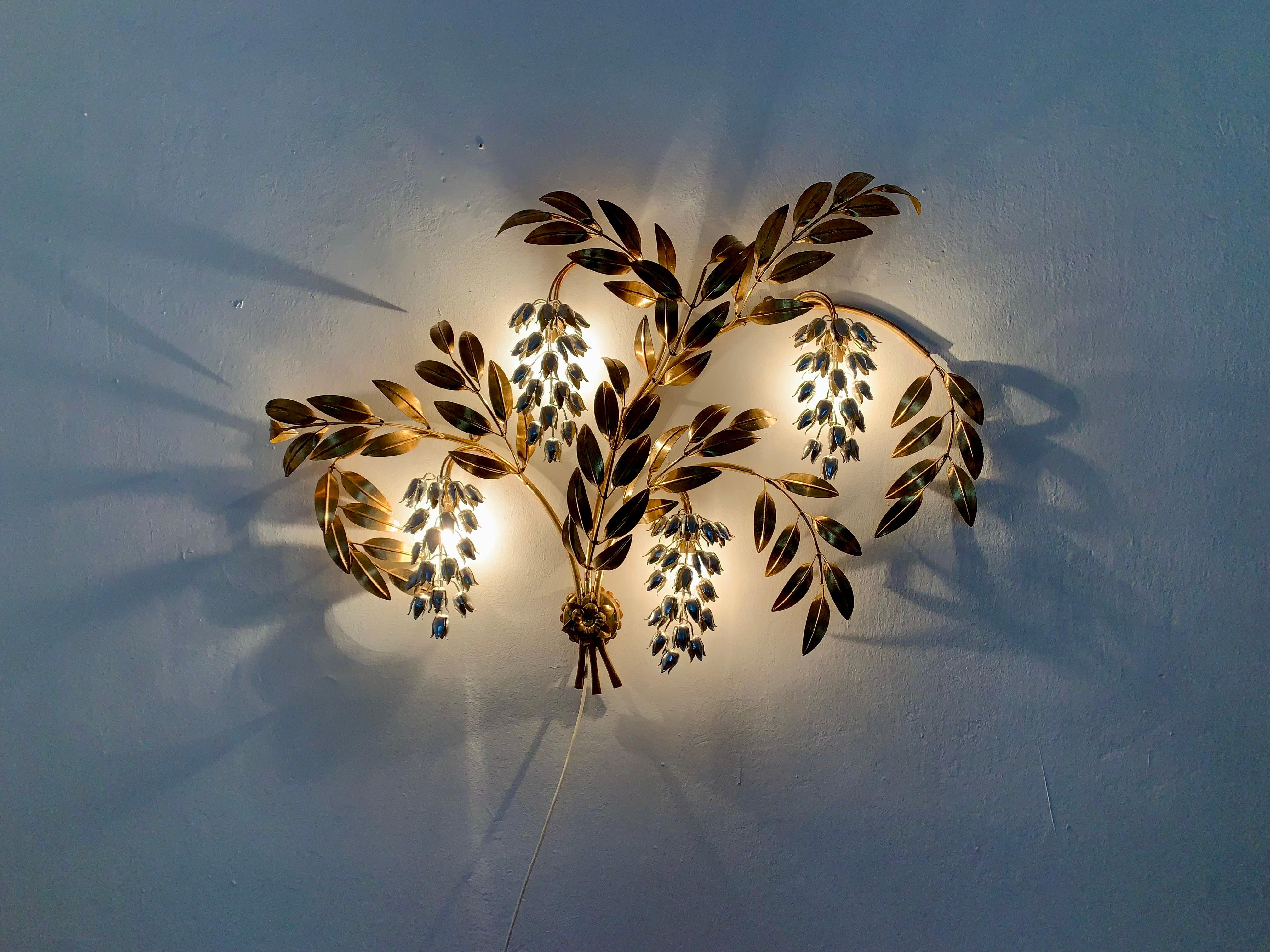 Large Hollywood Regency Palm Leaf Wall Lamp by Hans Kögl For Sale 2