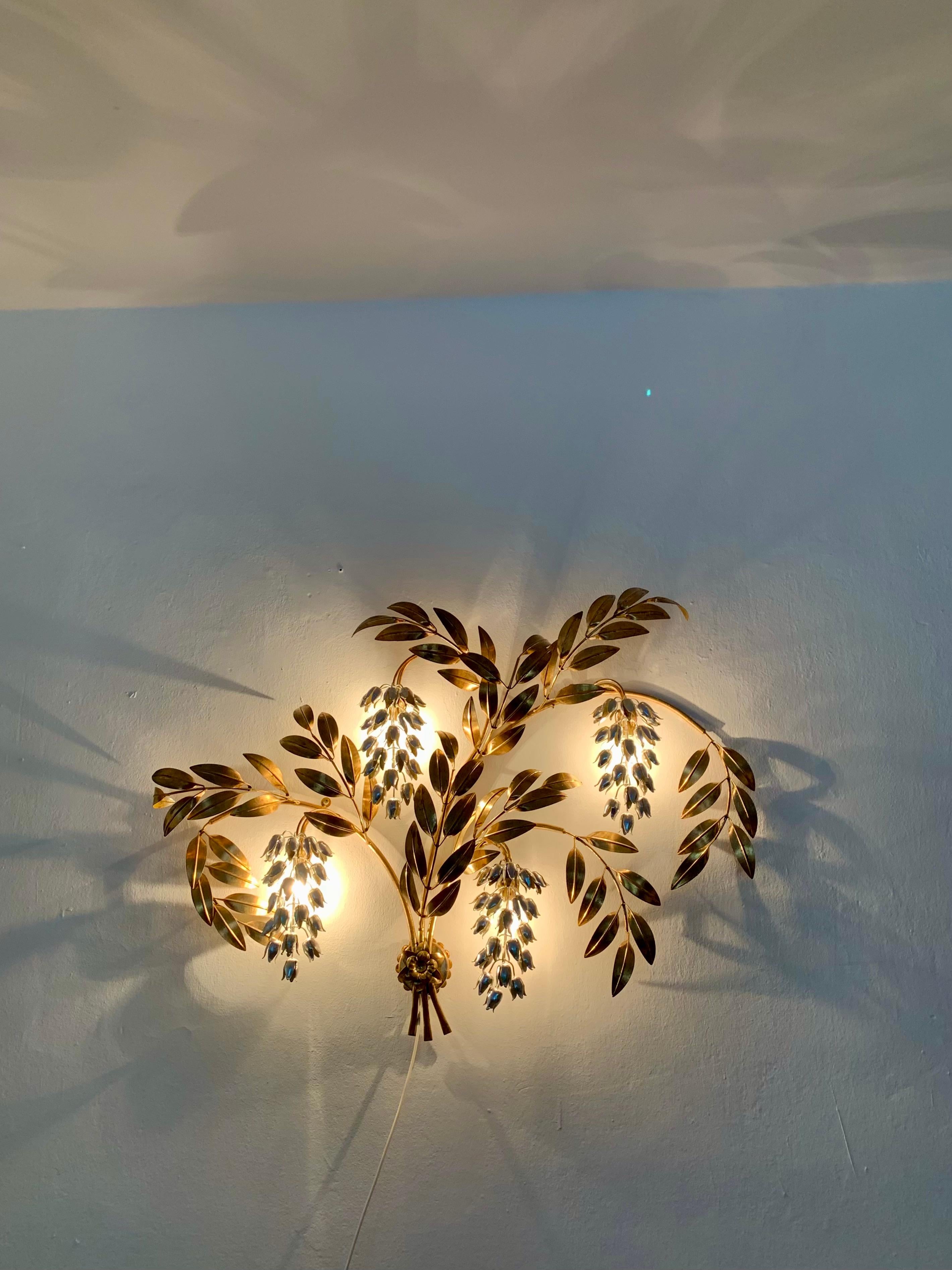 Large Hollywood Regency Palm Leaf Wall Lamp by Hans Kögl For Sale 3