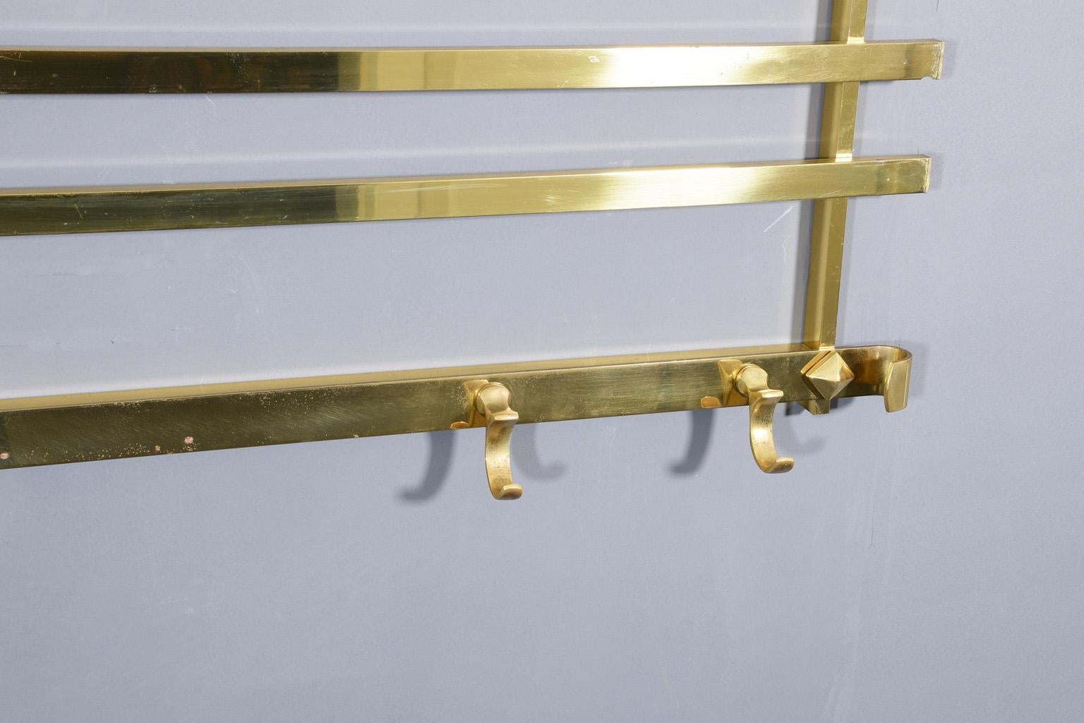 Large Hollywood Regency Solid Brass Wall-Mounted Coat Rack Italy, 1970s In Good Condition For Sale In Nürnberg, Bavaria