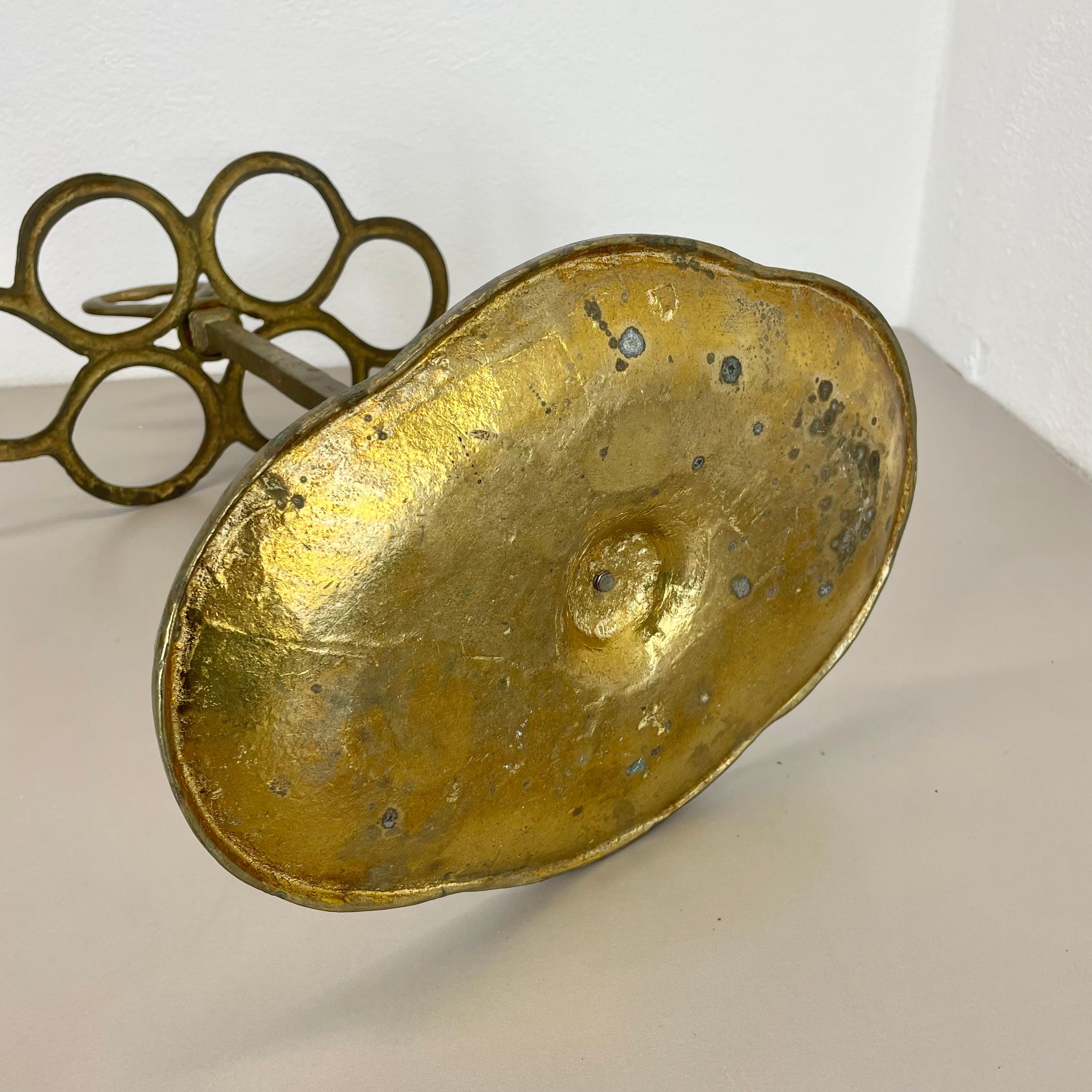 Großer Hollywood Regency Massiver Brutalistischer Umbrella Stand aus Messing, Italien, 1970er Jahre im Angebot 12