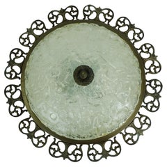 grande lampada FLUSH MOUNT in stile hollywood regency con paralume in vetro ghiaccio e cornice in ottone