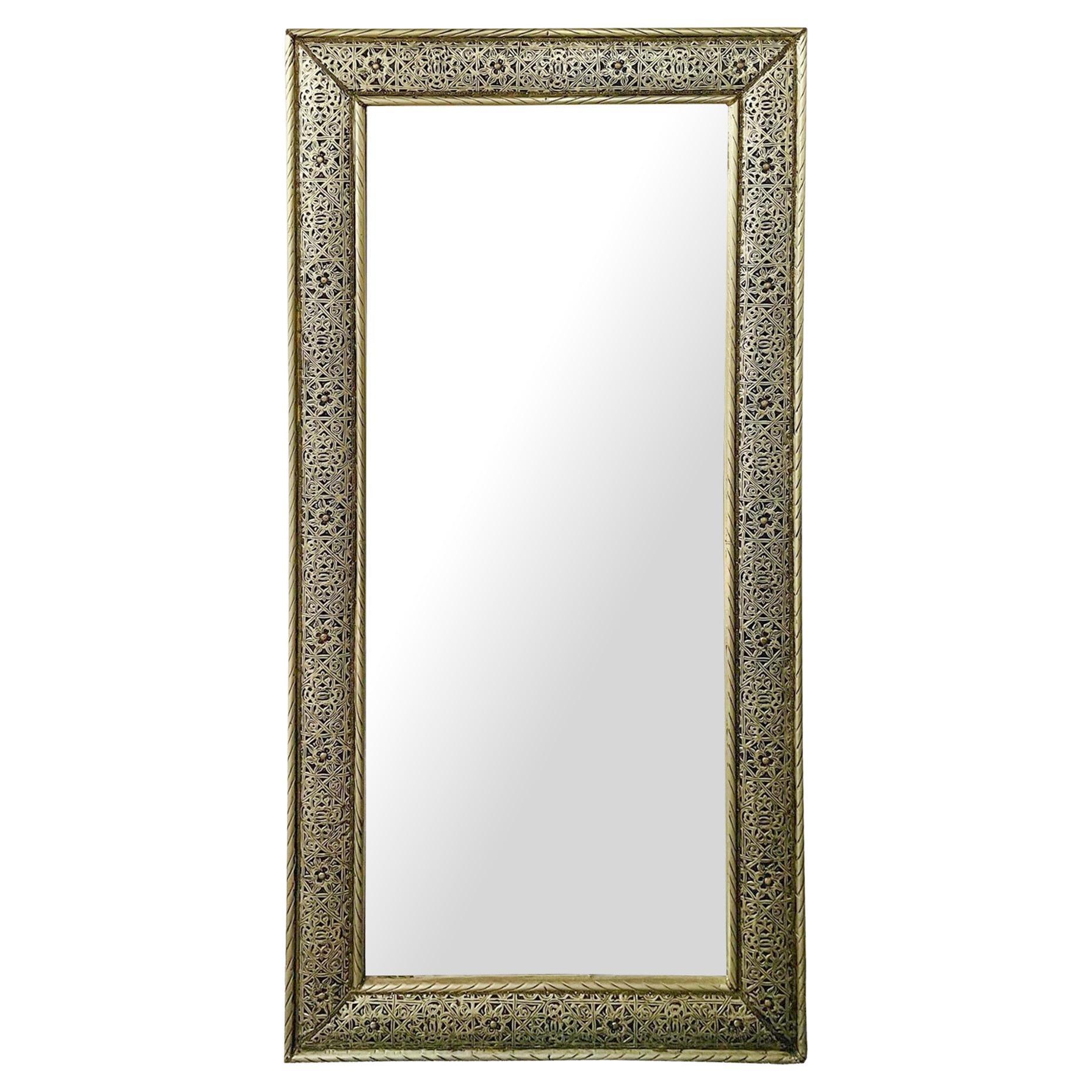Großer marokkanischer filigraner Boden- oder Wandspiegel im Hollywood-Regency-Stil aus Silber