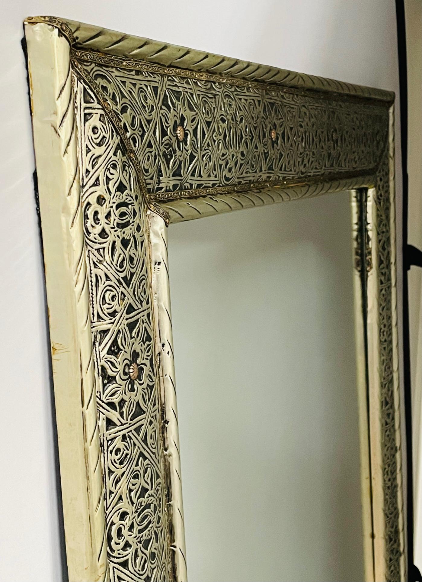 Large Hollywood Regency Style Silver Moroccan Filigree Wall Mirror For Sale 2