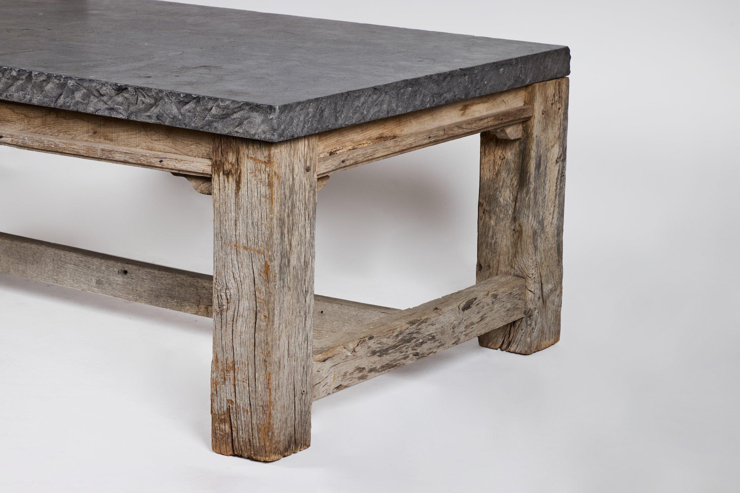 Teck Grande table de salle à manger en teck et pierre polie en vente