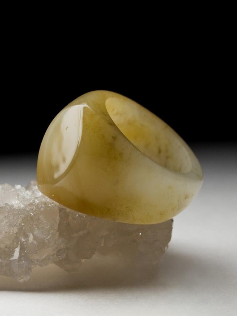 Anillo macizo grande de jade miel tallado a mano Rara piedra preciosa amarilla regalo estilo lotr en venta 2
