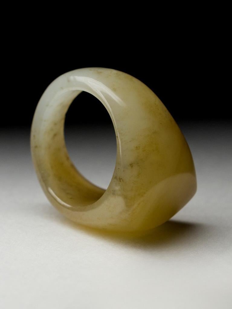 Anillo macizo grande de jade miel tallado a mano Rara piedra preciosa amarilla regalo estilo lotr en venta 3