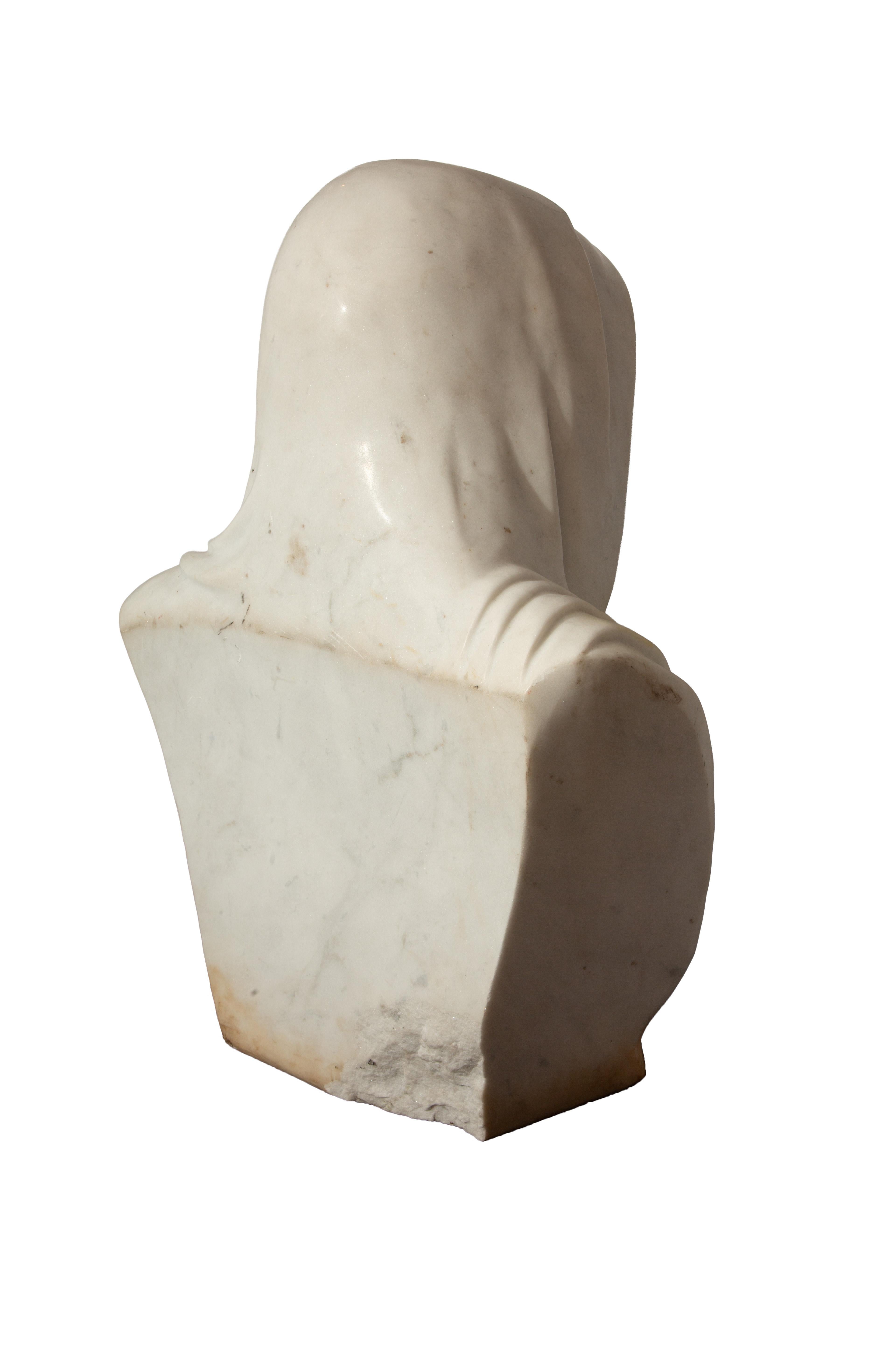 Grande busto in marmo Memento Mori con cappuccio 22,5