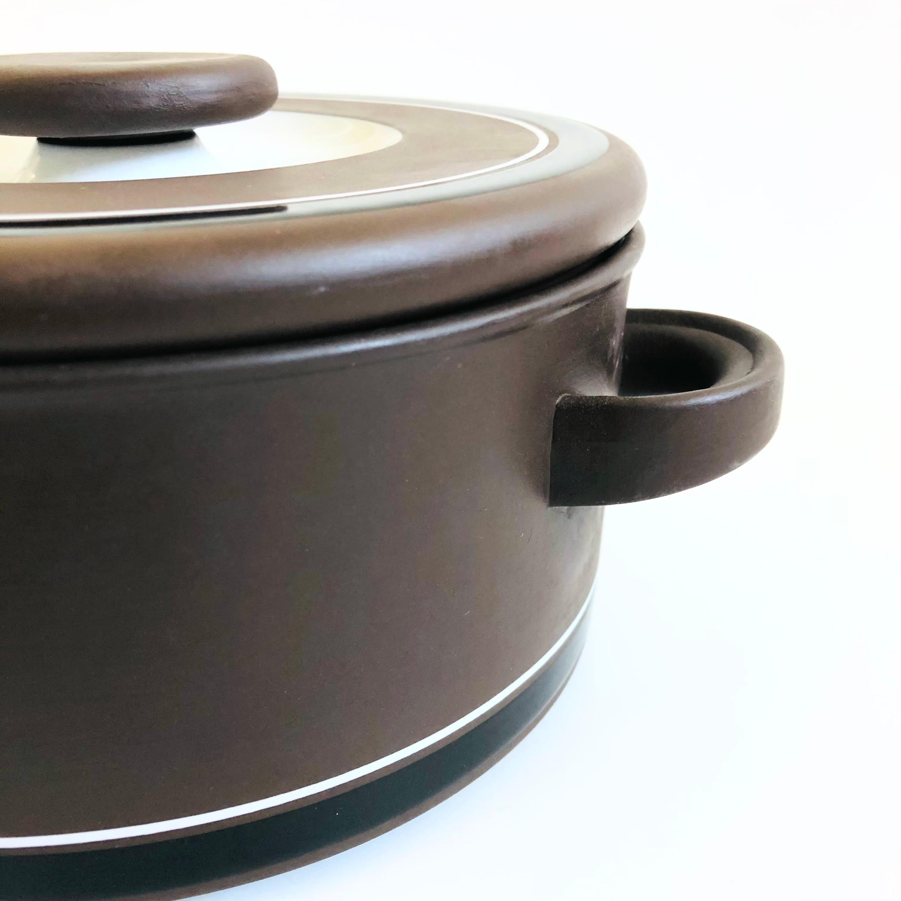 Grande ciotola con coperchio di Hornsea Pottery - Hornsea Contrast In condizioni buone in vendita a Fairfield, CA