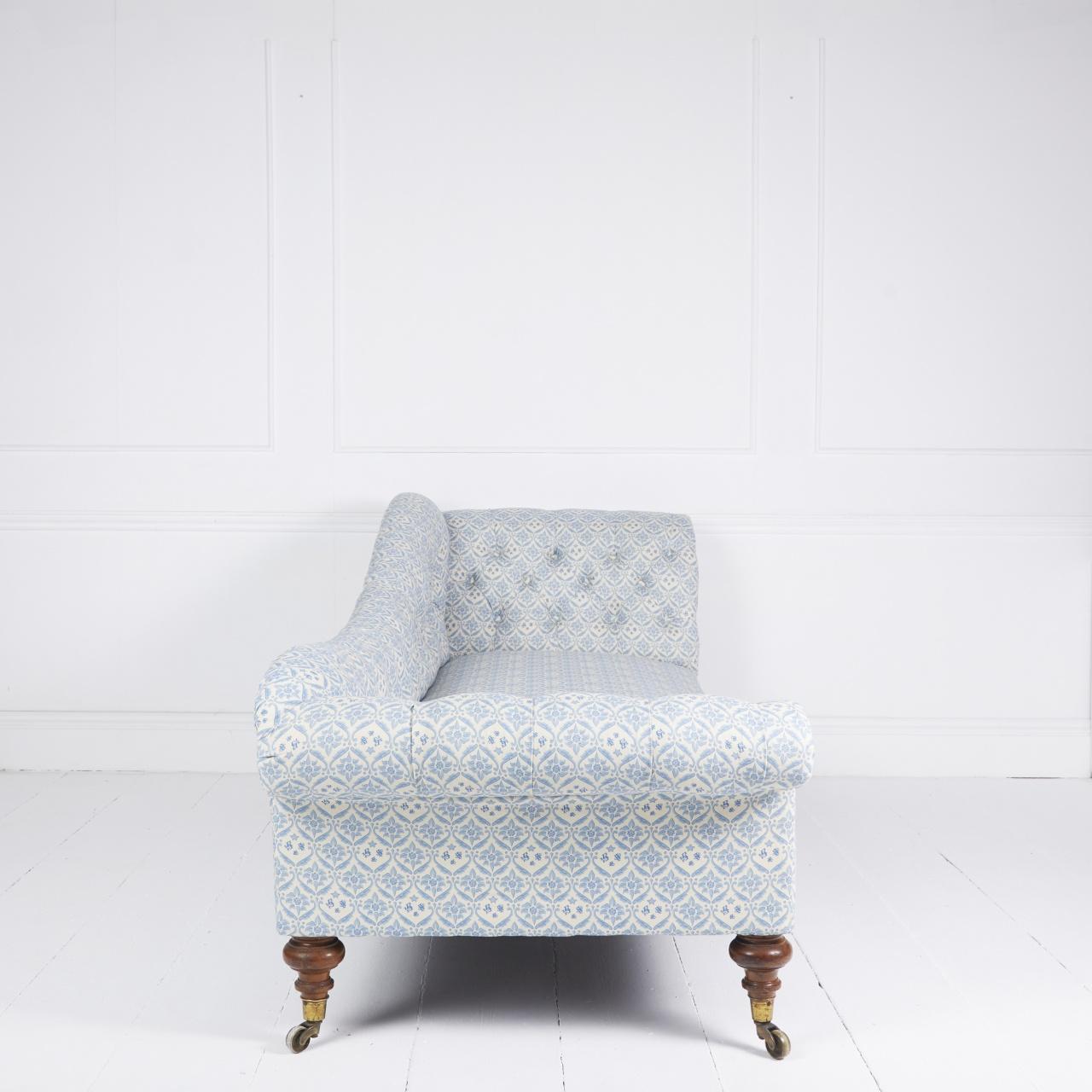 Gran sofá chaise longue Howard and Sons en Bueno estado para la venta en Stroud, GB