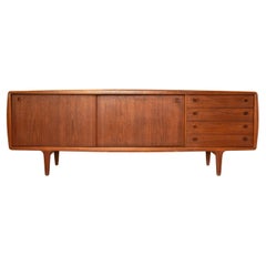 Großes HP Hansen-Sideboard aus Teakholz für IMHA, Dänemark, 1960er Jahre