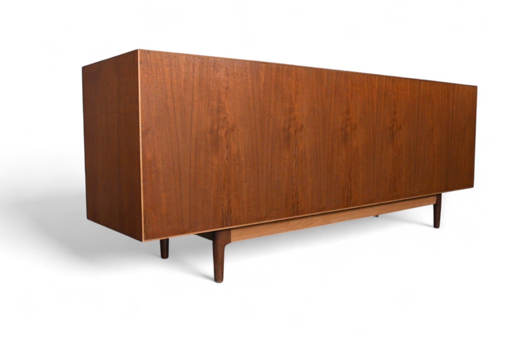 Credenza grande Ib Kofod-Larsen 