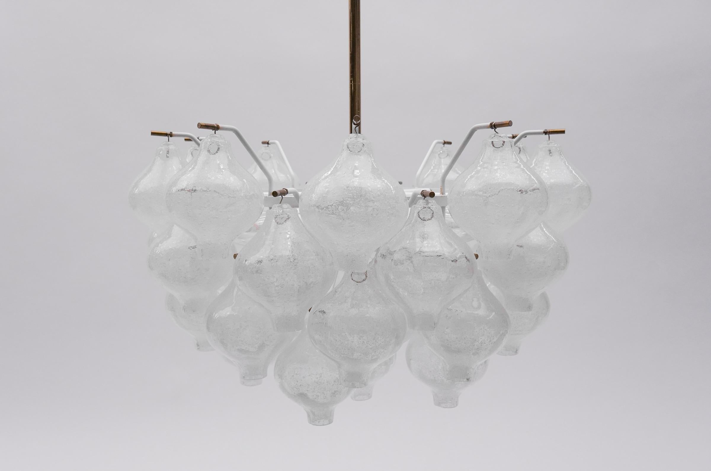Großes Chendelier-Eisglas „Tulipan“ aus Chendelierglas von J.T. Kamlar Franken KG, 1960er Jahre Österreich im Angebot 2