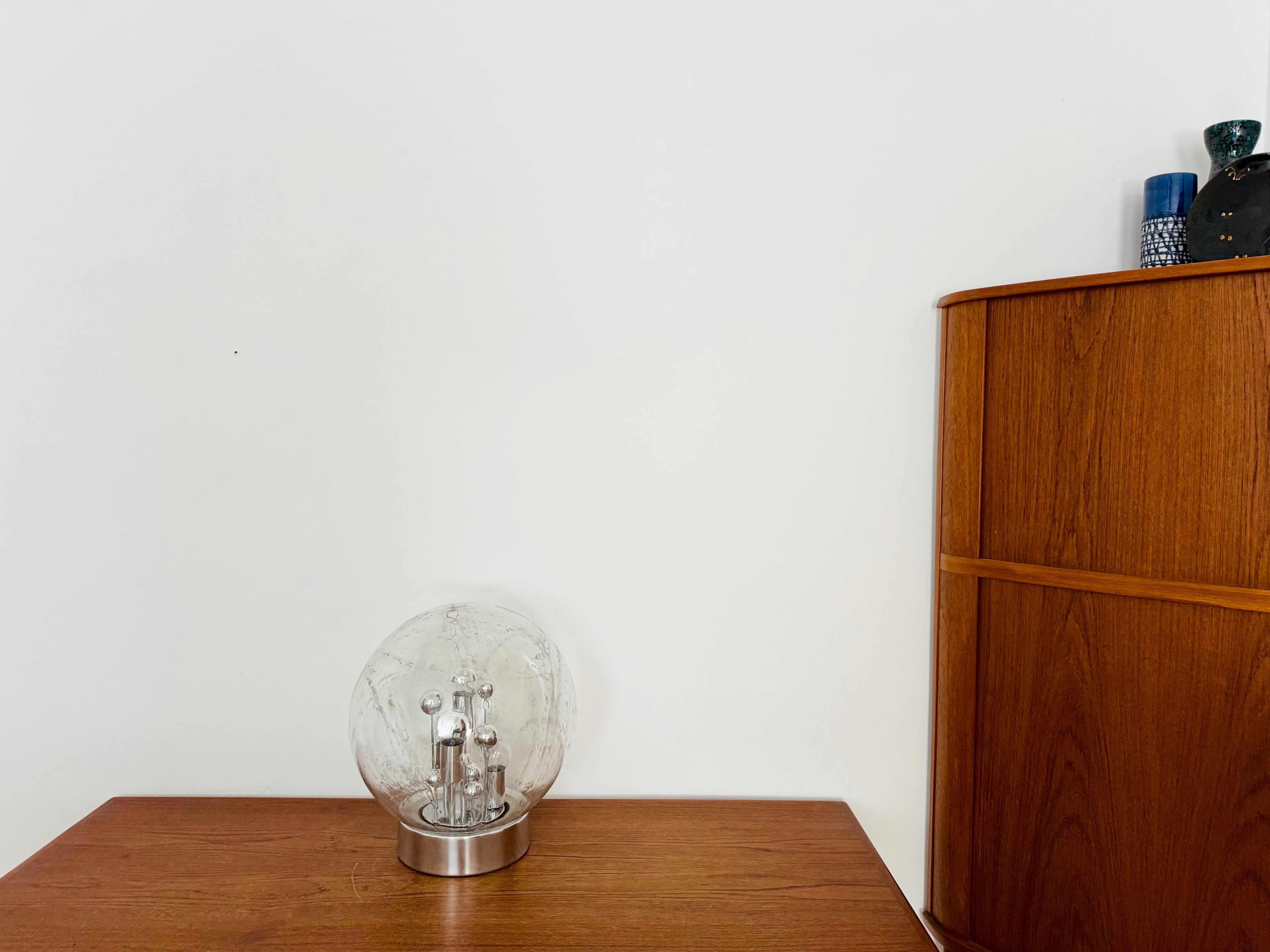 Grande lampe de bureau en verre glacé Doria Bon état - En vente à München, DE