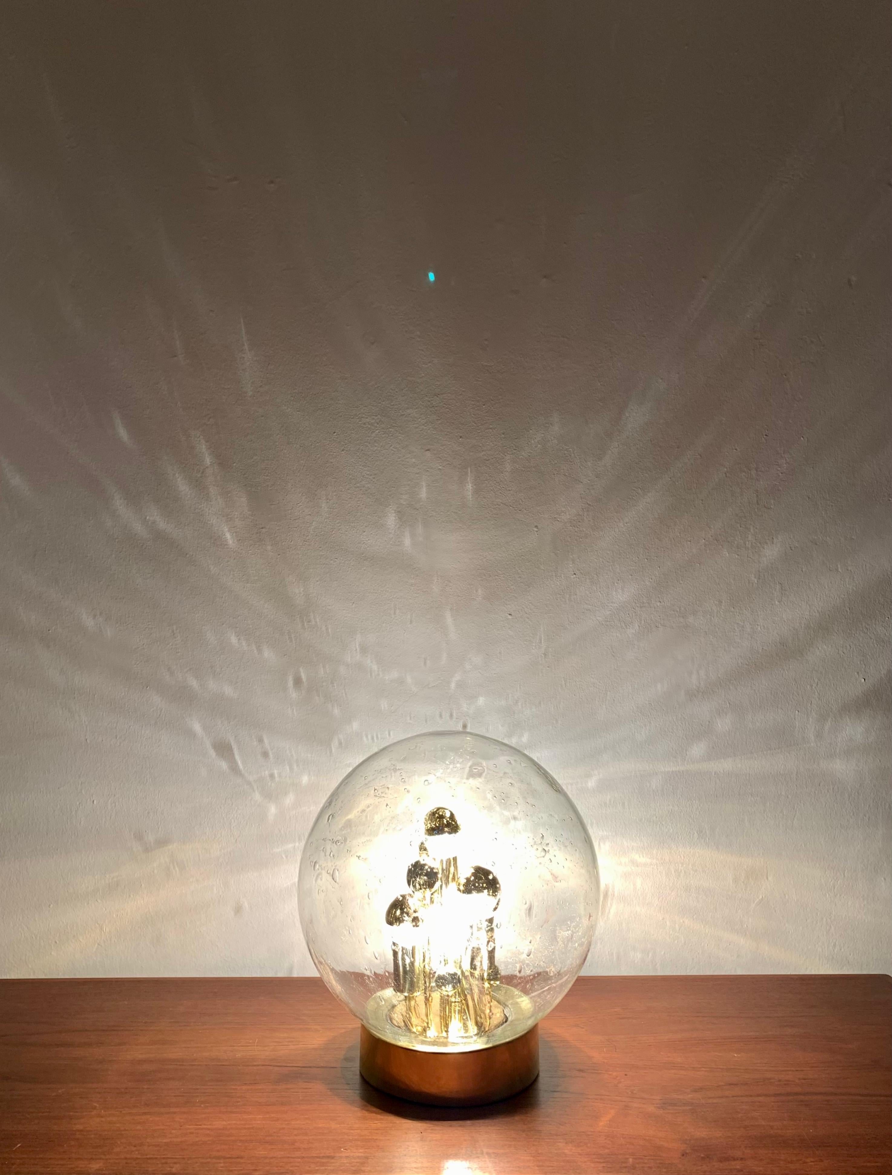 Große Tischlampe aus Eisglas von Doria (Geblasenes Glas) im Angebot
